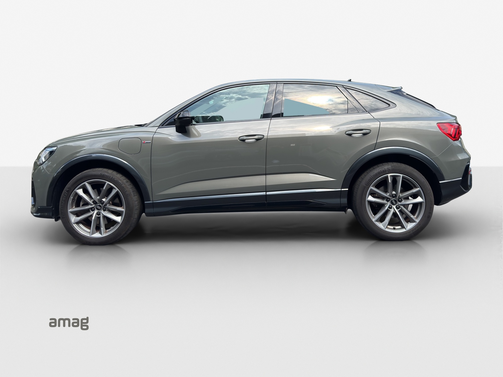 AUDI Q3 Sportback 45 TFSI e S line S-tronic-showroom-element-1