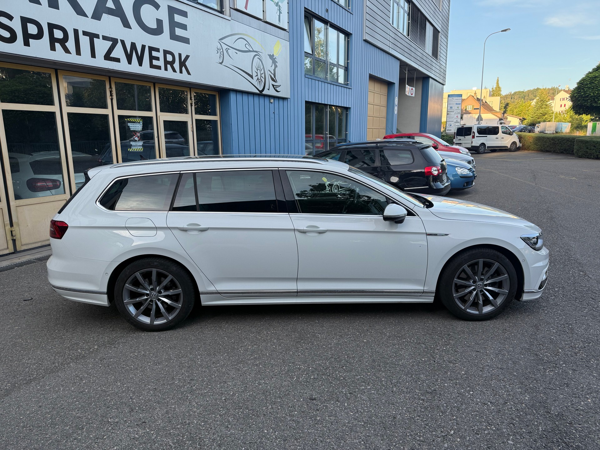 VW Passat Variant 2.0 TDI BMT High. DSG 4Motion-image-3