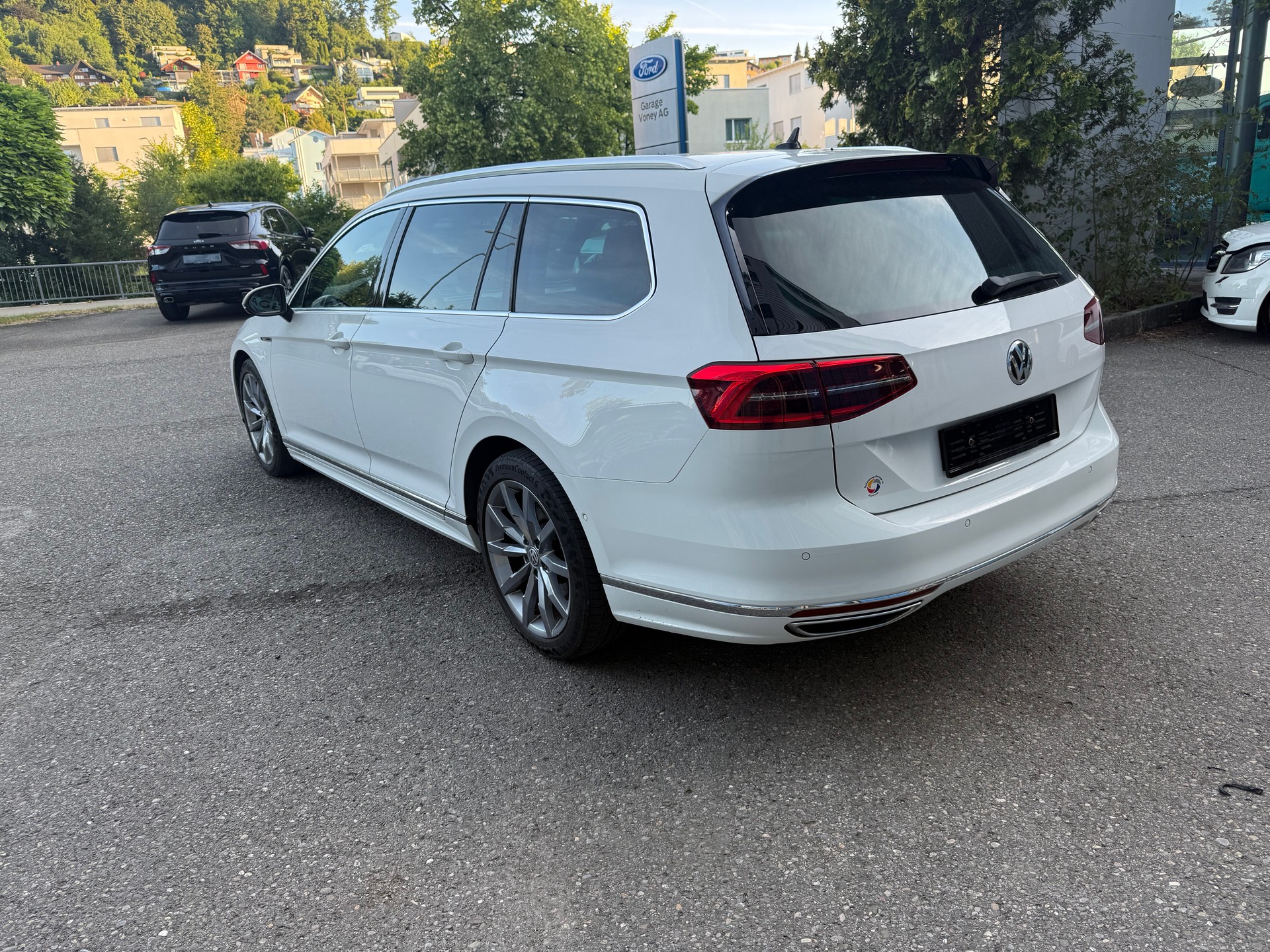 VW Passat Variant 2.0 TDI BMT High. DSG 4Motion-image-6