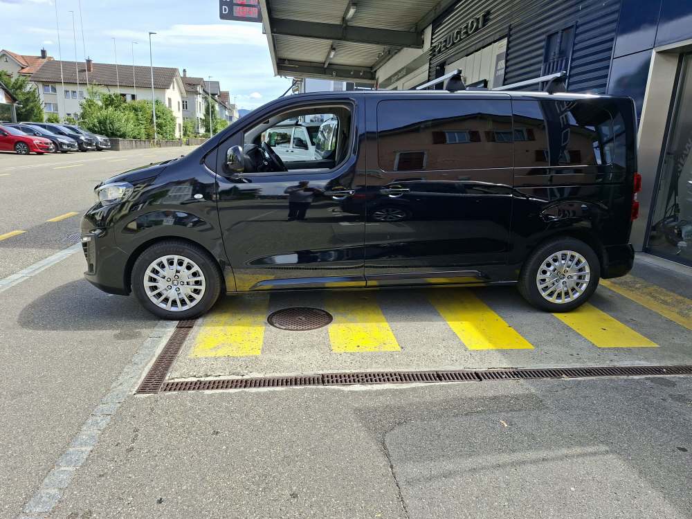 PEUGEOT Traveller Standard 2.0 BlueHDi 180 Business S/S-image-3