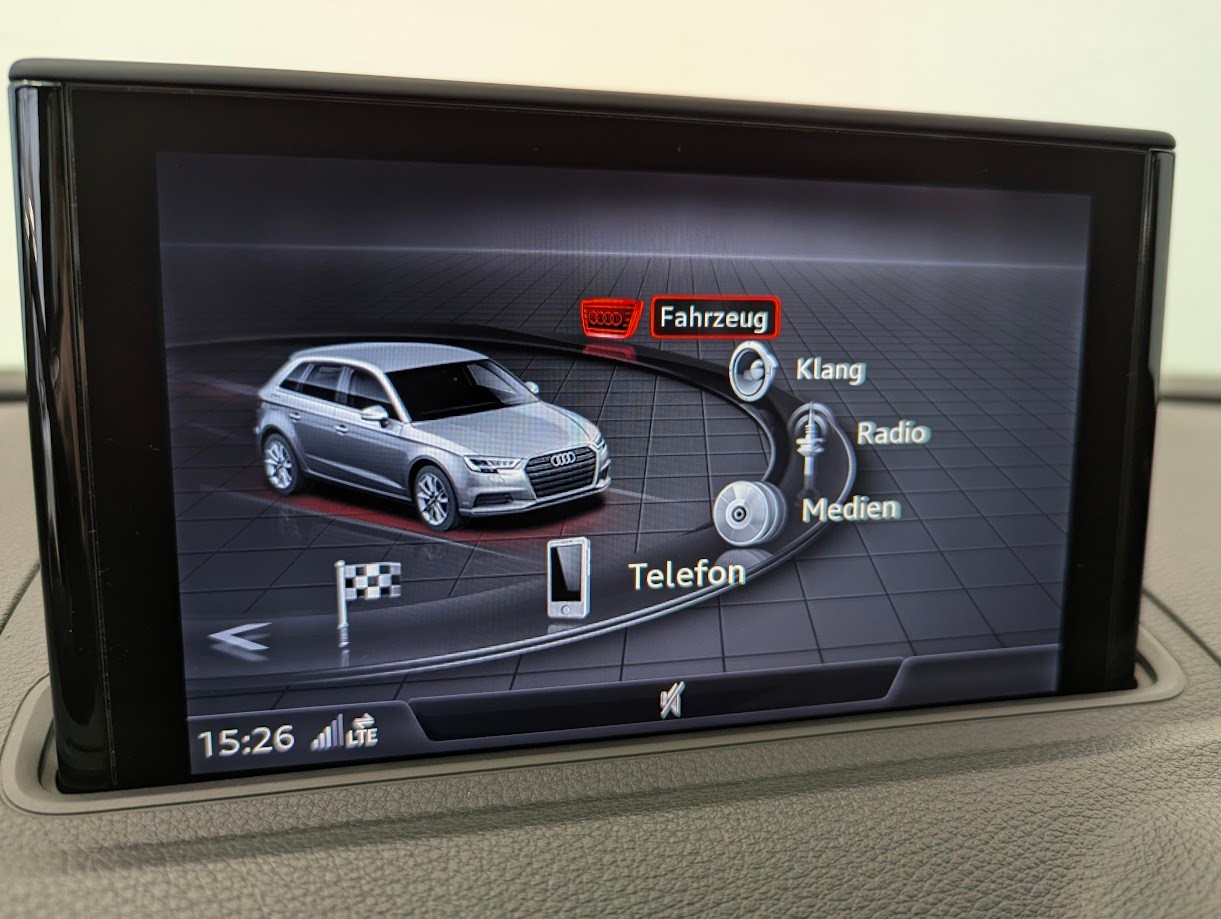 AUDI S3 Sportback 2.0 T FSI quattro S-Tronic*CH-AUTO FULL BLACK-PACK S-SITZE PANO CAM B&O ASSISTS MATRIX*-image-12