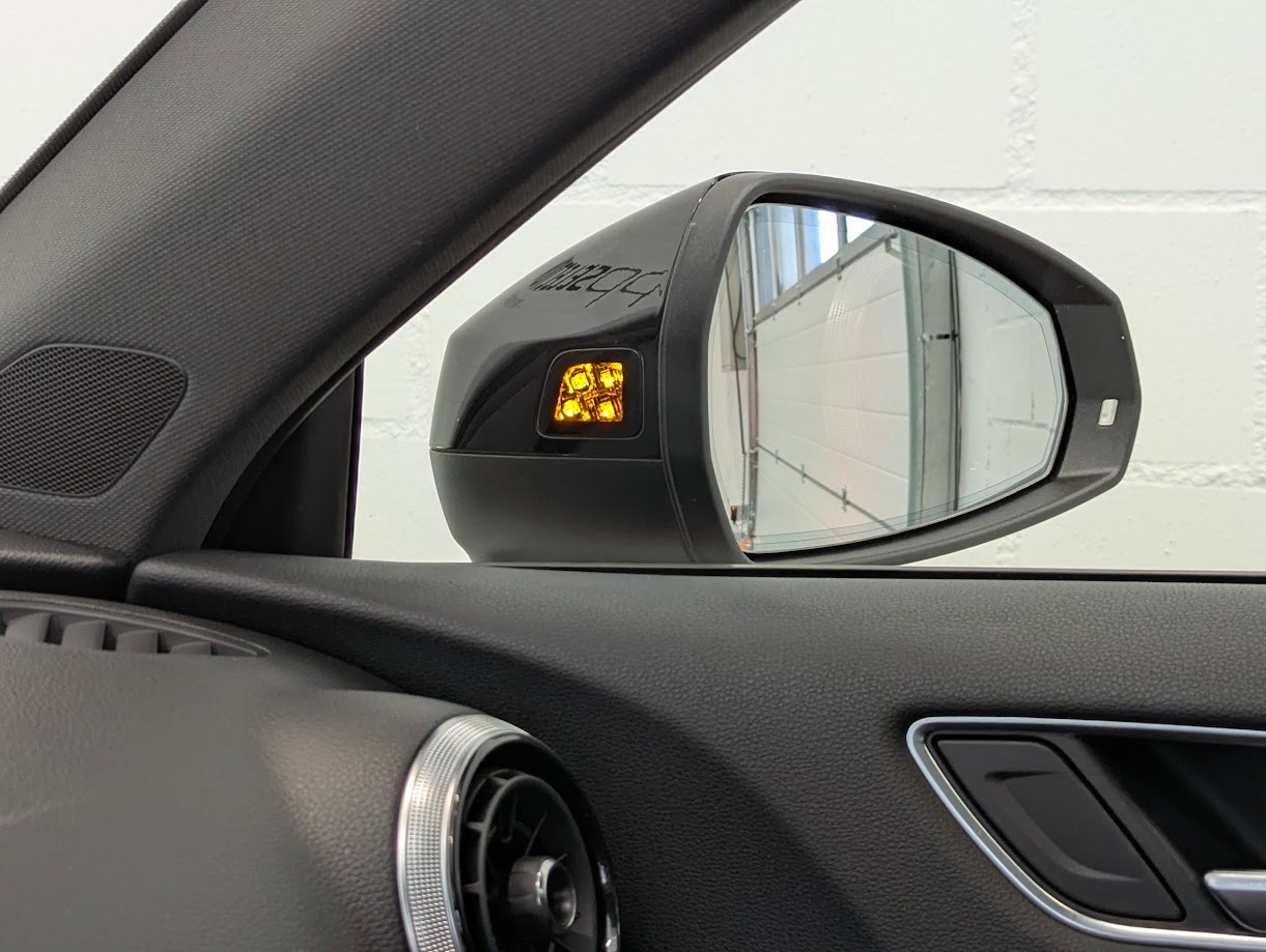 AUDI S3 Sportback 2.0 T FSI quattro S-Tronic*CH-AUTO FULL BLACK-PACK S-SITZE PANO CAM B&O ASSISTS MATRIX*-image-21