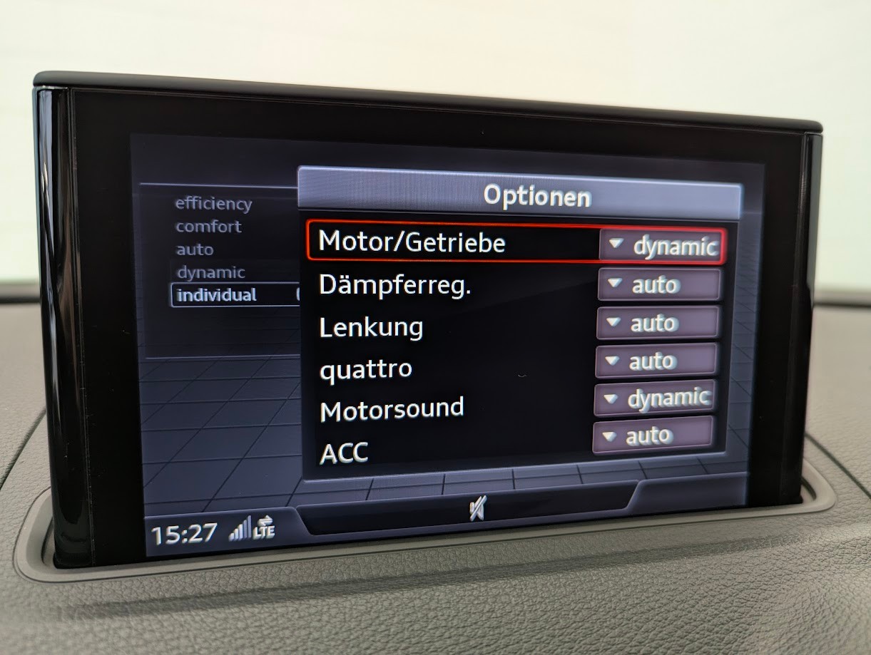 AUDI S3 Sportback 2.0 T FSI quattro S-Tronic*CH-AUTO FULL BLACK-PACK S-SITZE PANO CAM B&O ASSISTS MATRIX*-image-15