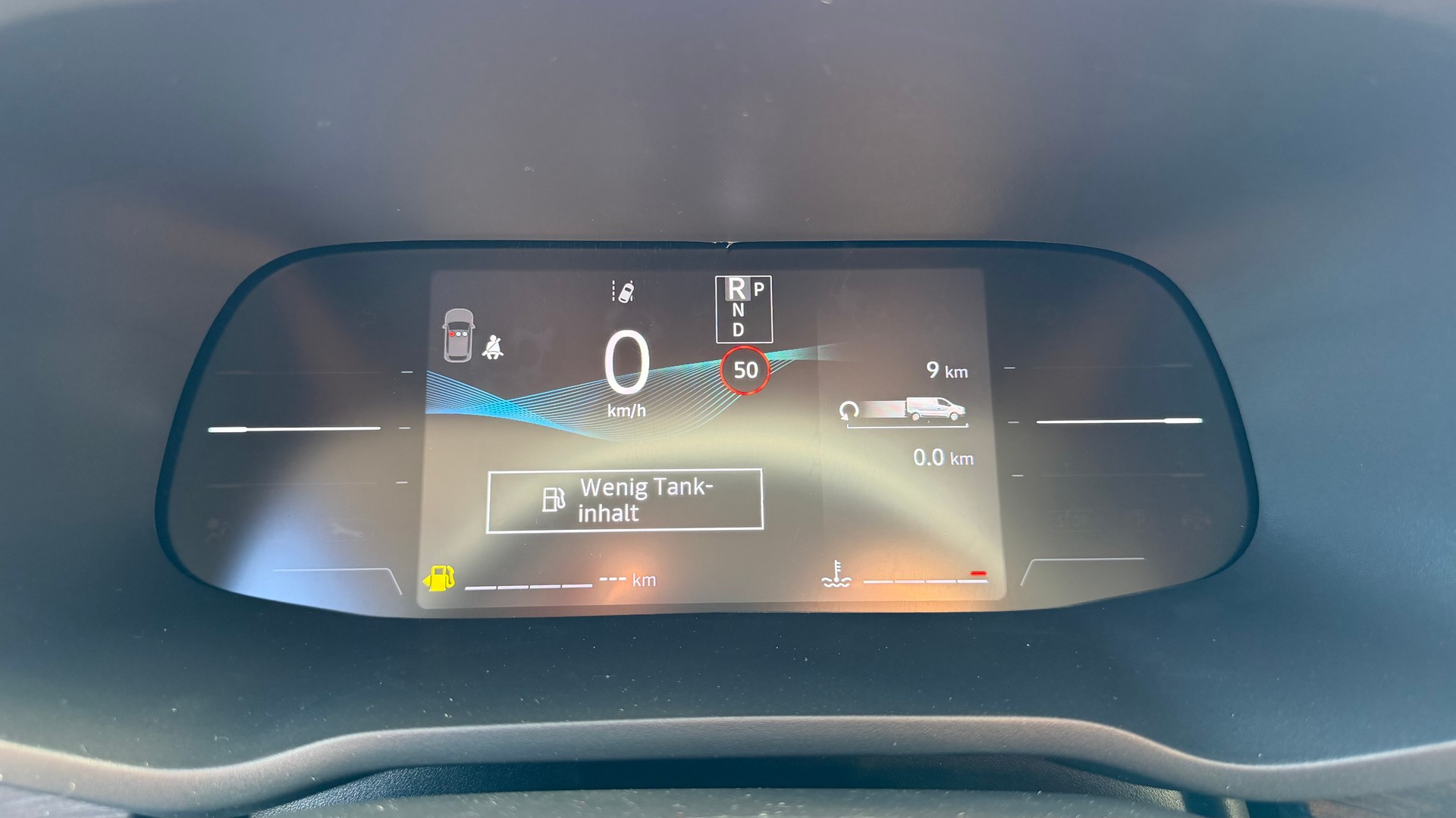 RENAULT Trafic Ultimate L2H1-image-2