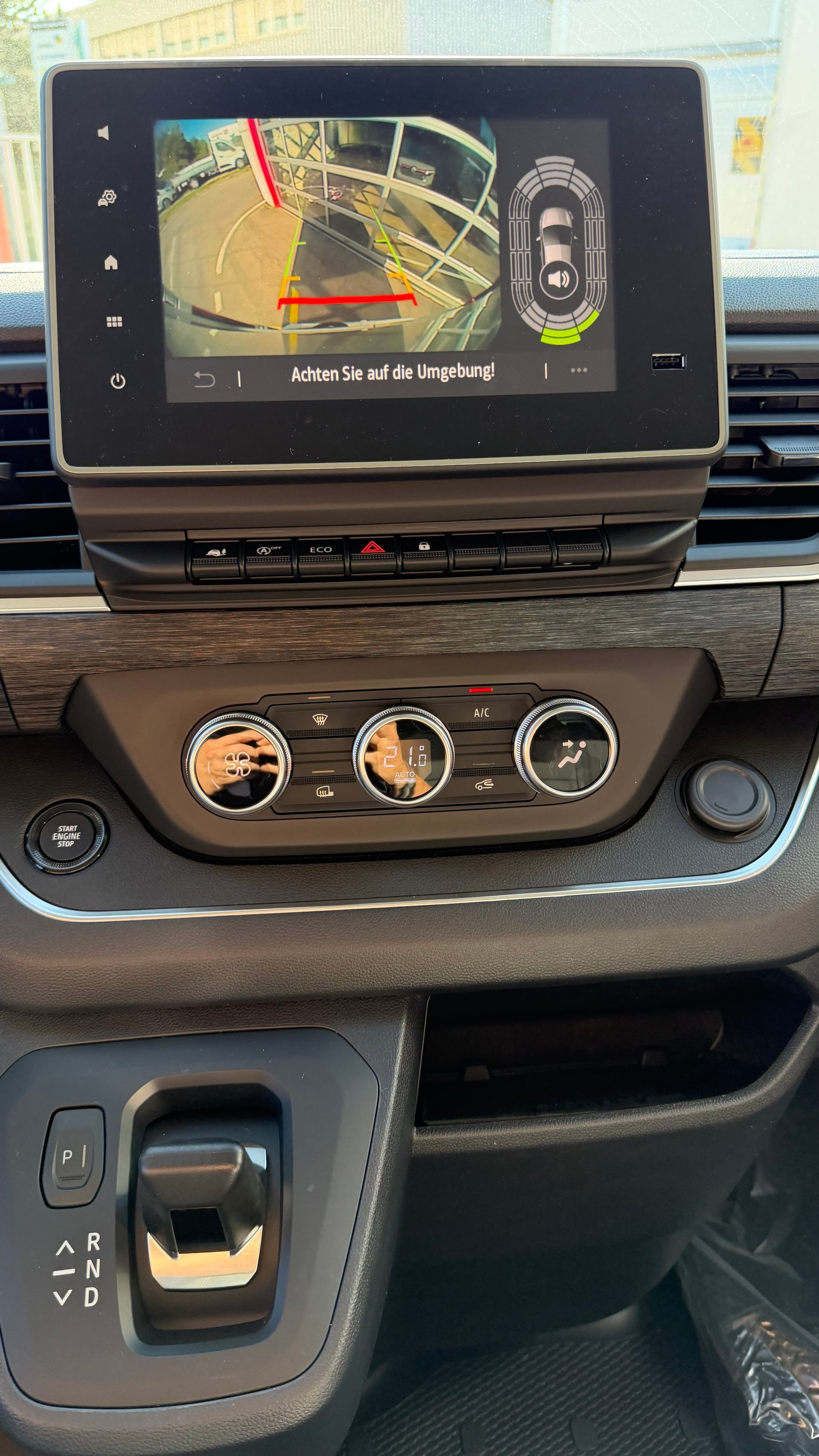 RENAULT Trafic Ultimate L2H1-image-5