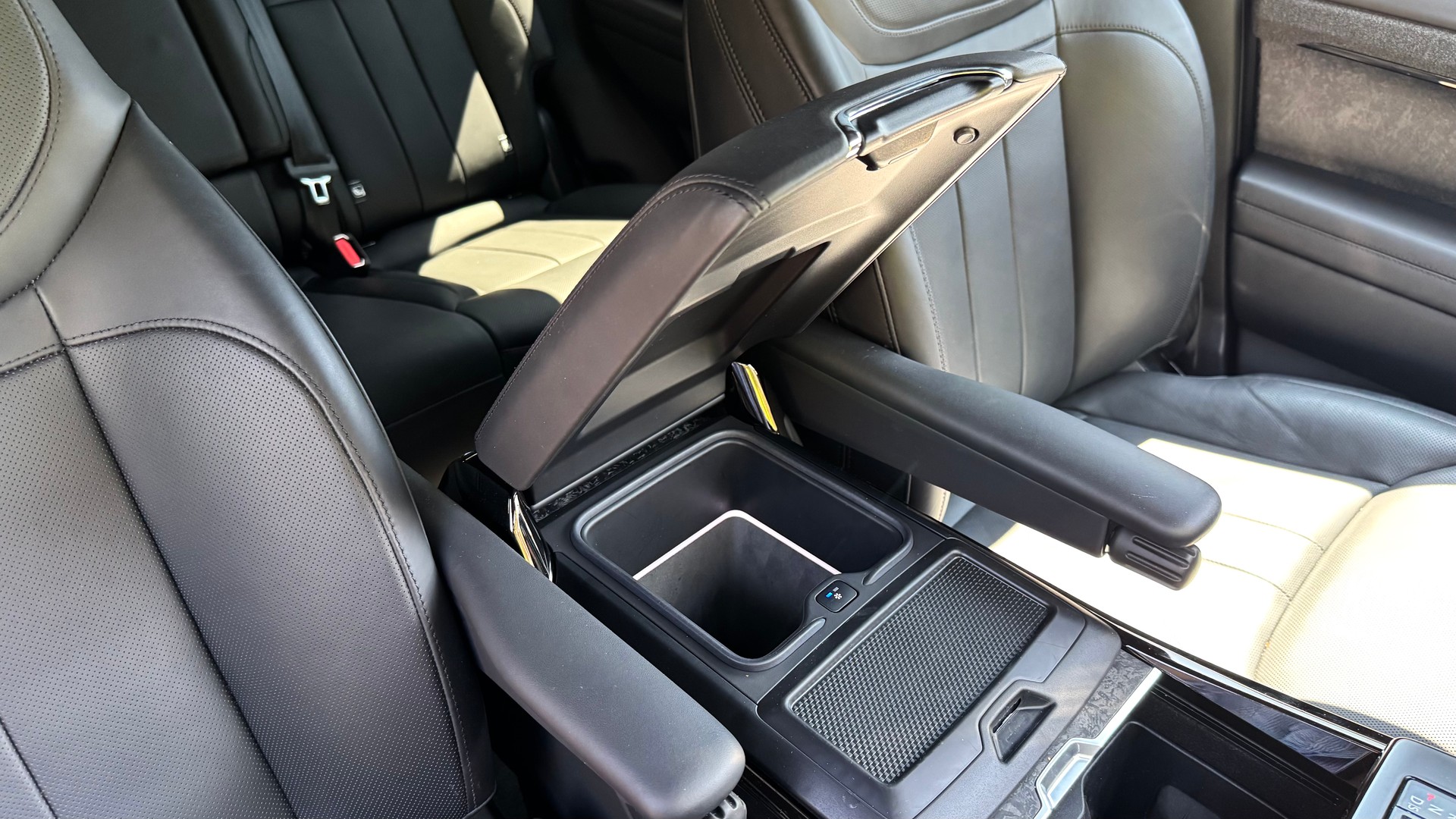 LAND ROVER Range Rover Sport P530 4.4 V8 First Edition Automatic-image-9