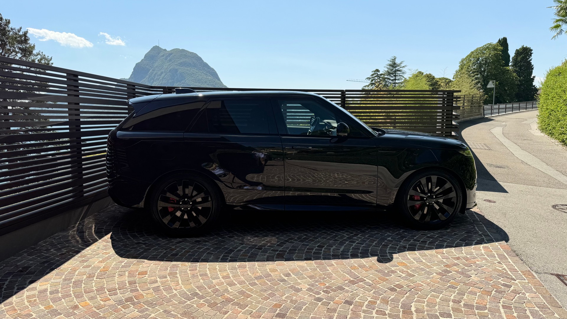 LAND ROVER Range Rover Sport P530 4.4 V8 First Edition Automatic-image-2
