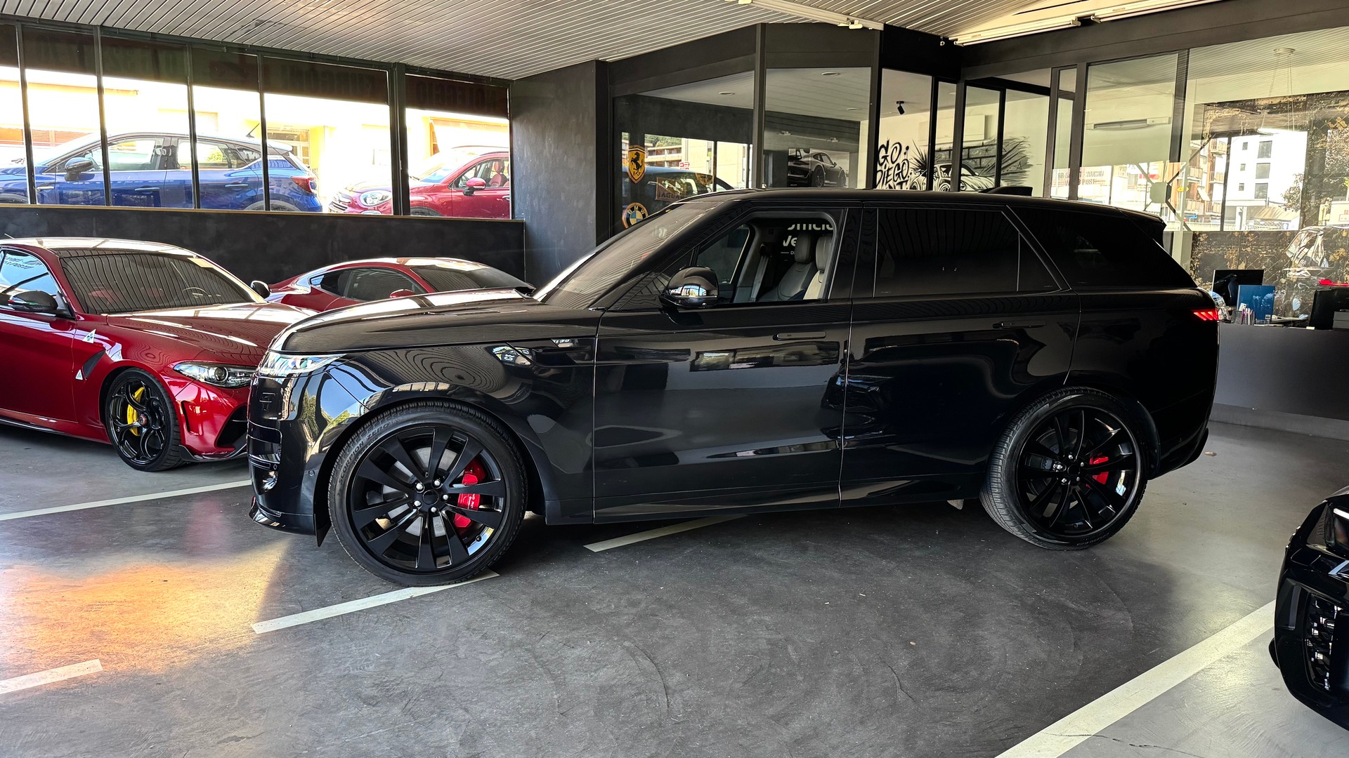 LAND ROVER Range Rover Sport P530 4.4 V8 First Edition Automatic-image-2