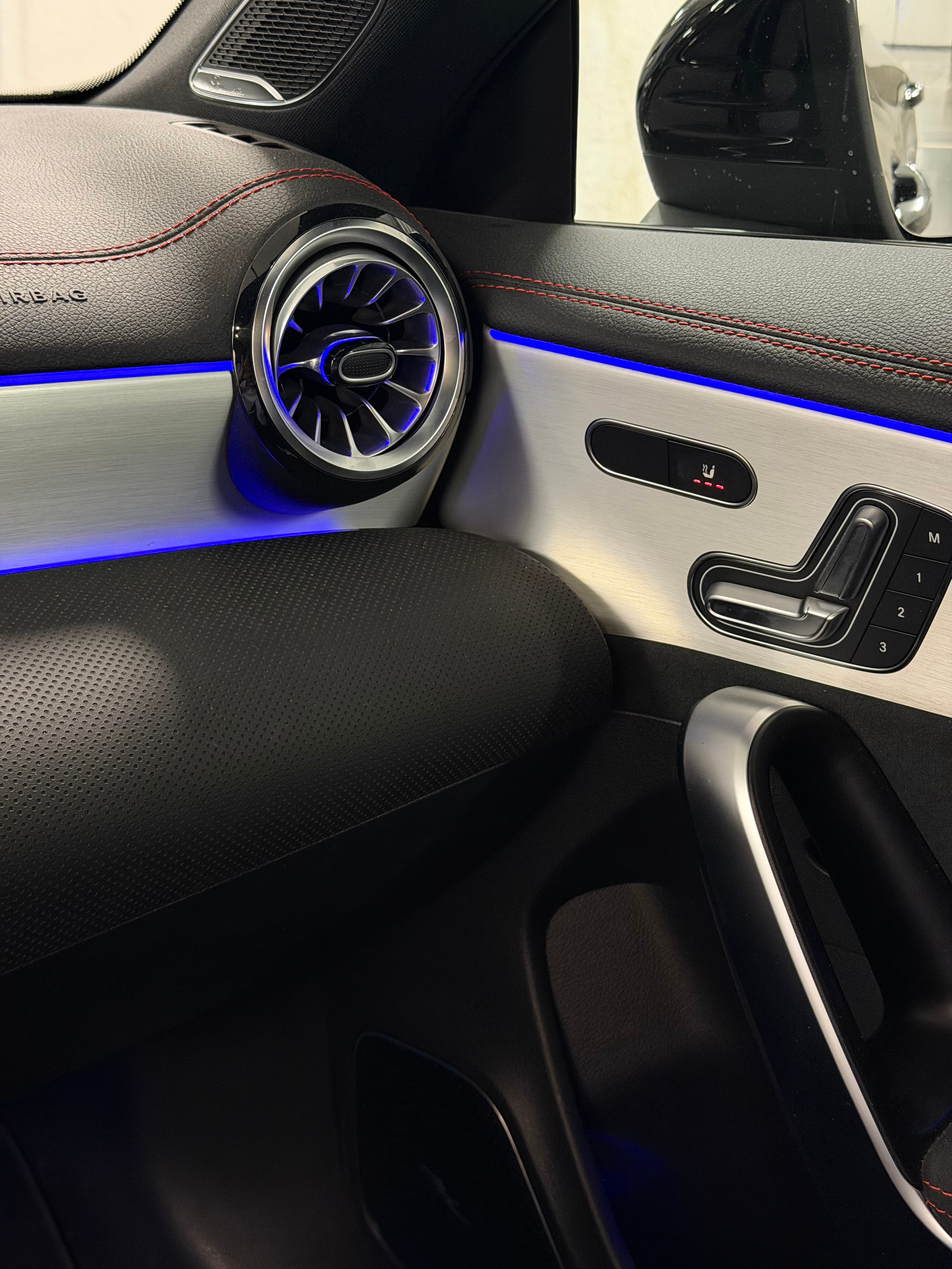 Image MERCEDES-BENZ CLA-250 CLA 250 e 8G-DCT EQ Star