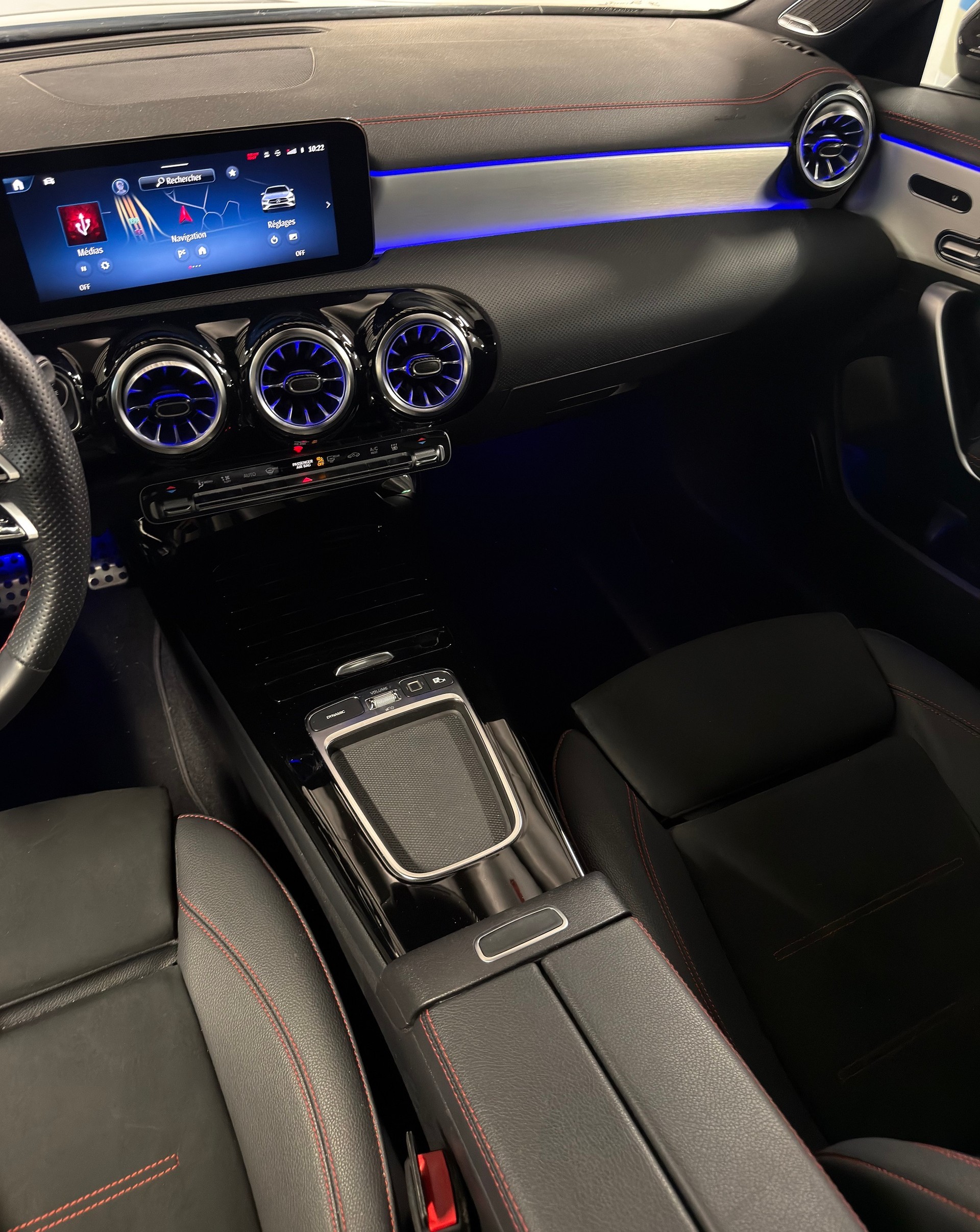 MERCEDES-BENZ CLA 250 e 8G-DCT EQ Star-image-14