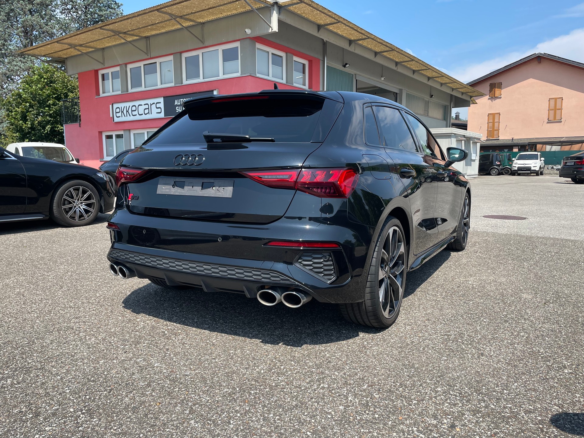 AUDI S3 Sportback 2.0 TFSI quattro S-tronic-image-3