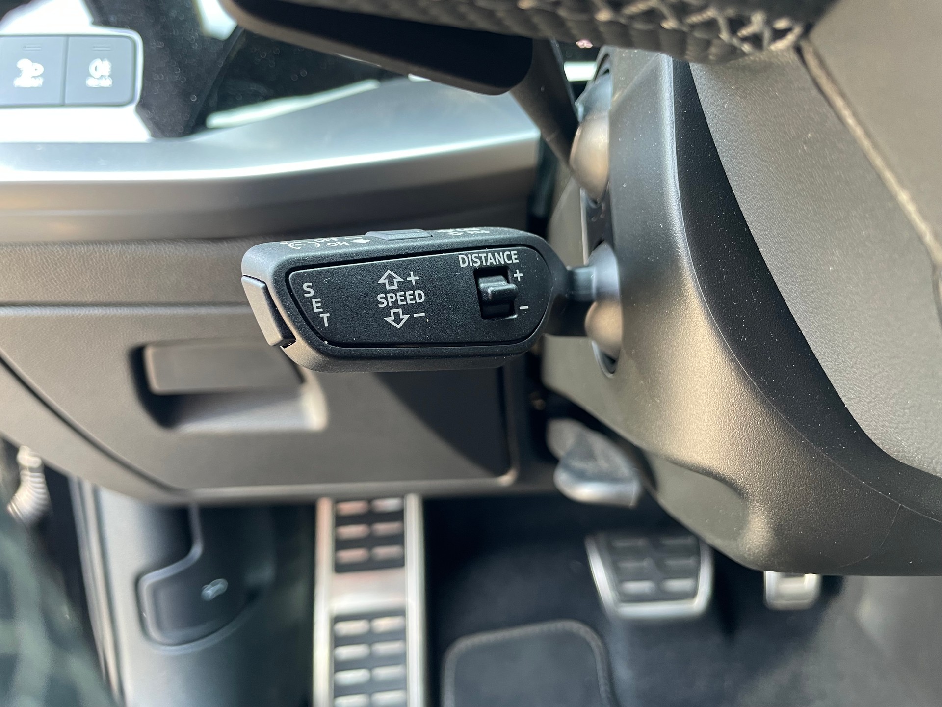 AUDI S3 Sportback 2.0 TFSI quattro S-tronic-image-9