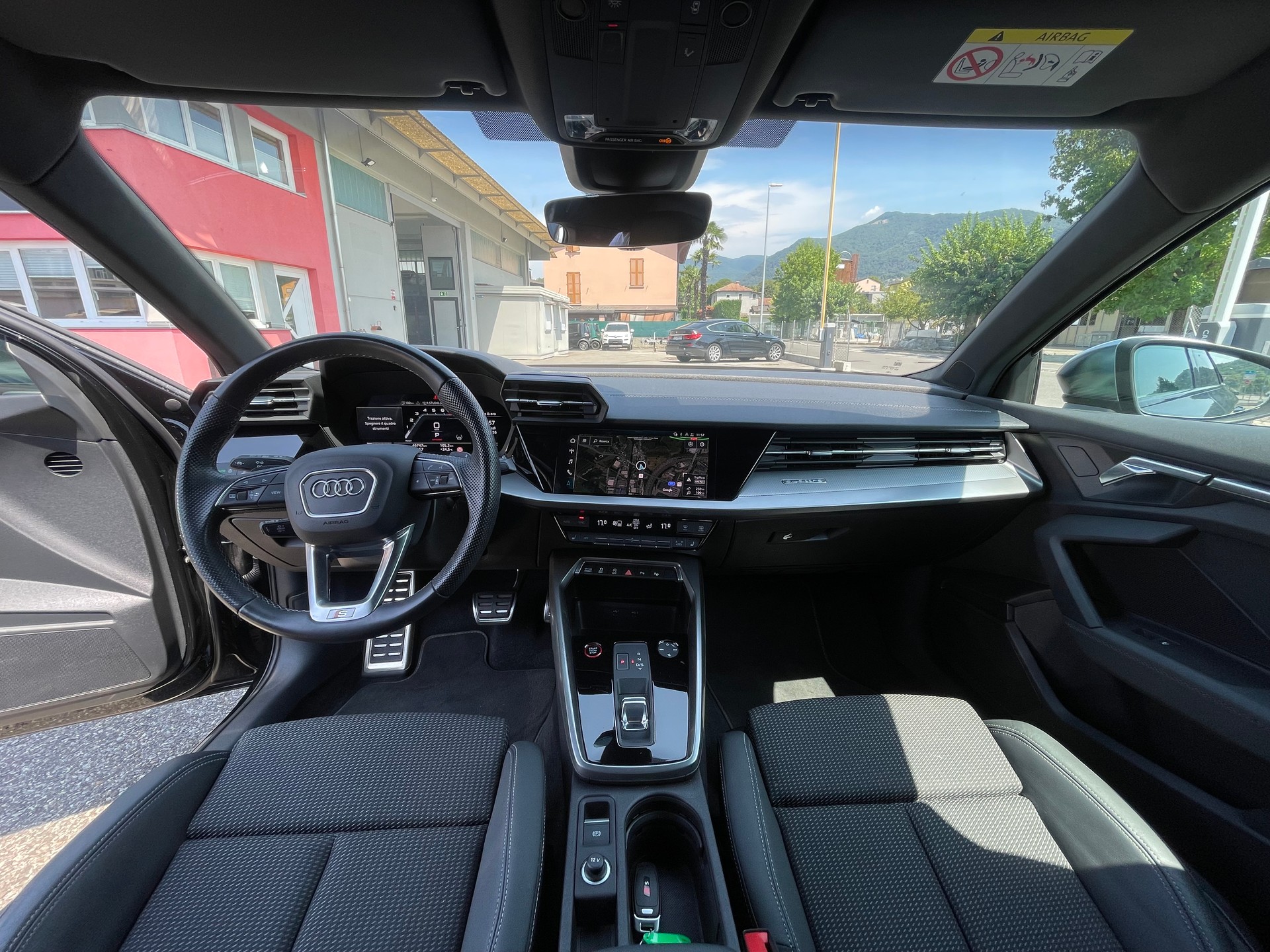 AUDI S3 Sportback 2.0 TFSI quattro S-tronic-image-6