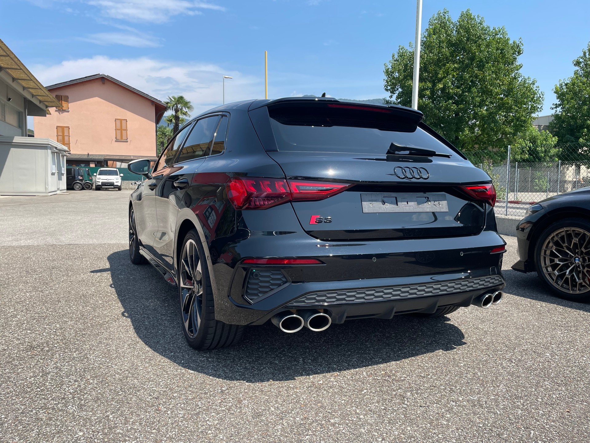 AUDI S3 Sportback 2.0 TFSI quattro S-tronic-image-2