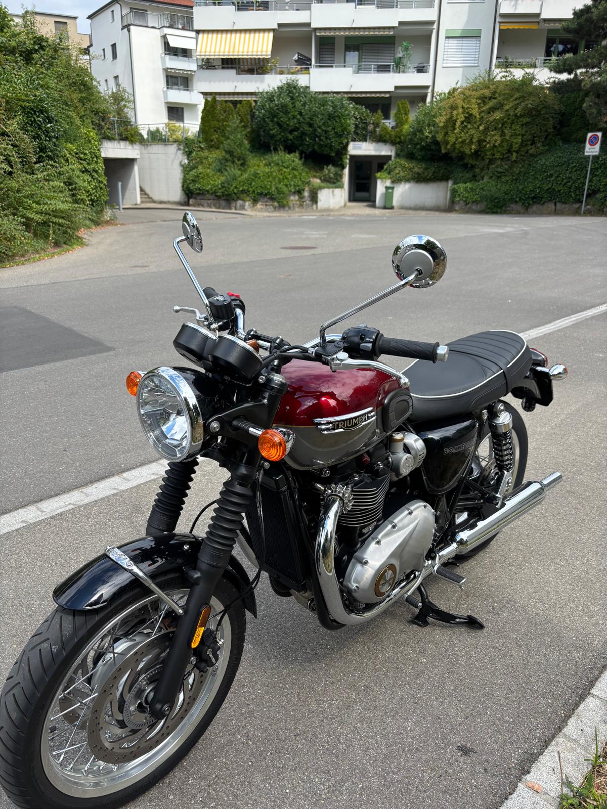 TRIUMPH Bonneville T120-image-4