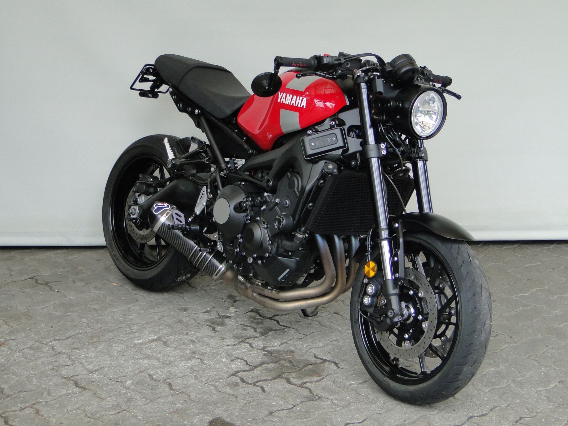 YAMAHA XSR 900 sehr viel Zubehör-showroom-element-2