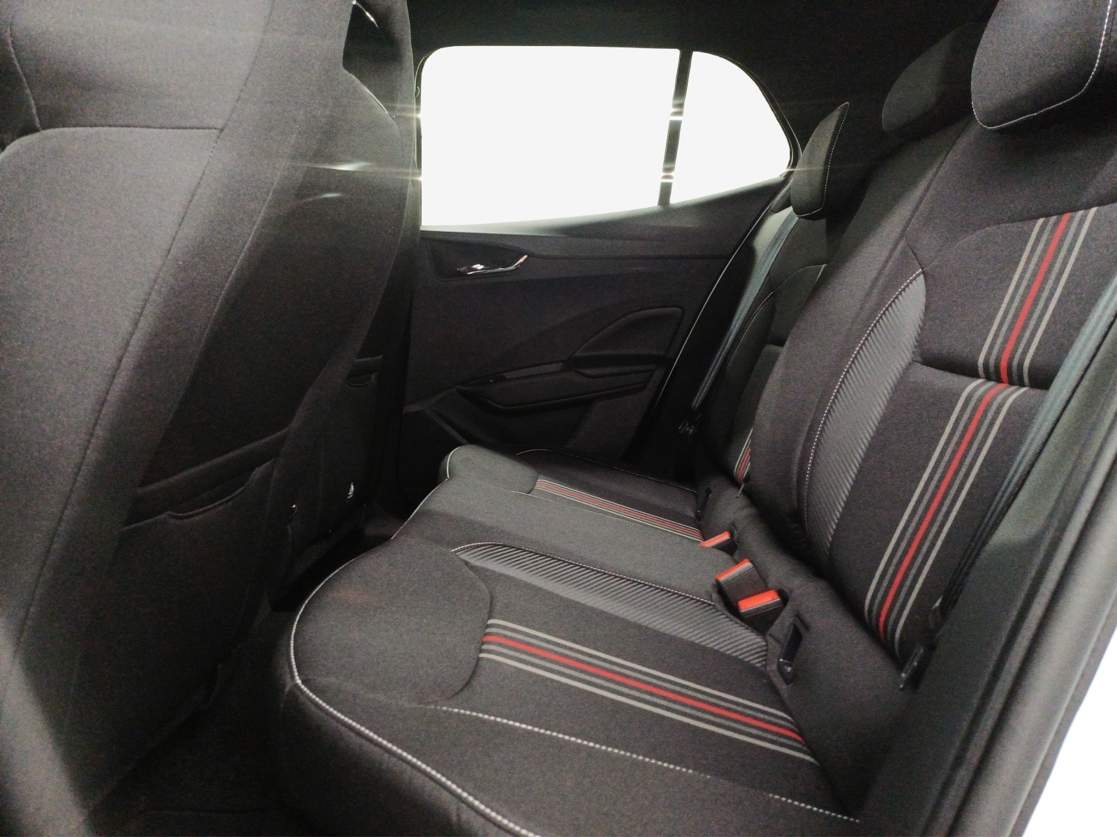 SKODA Fabia 130-image-11
