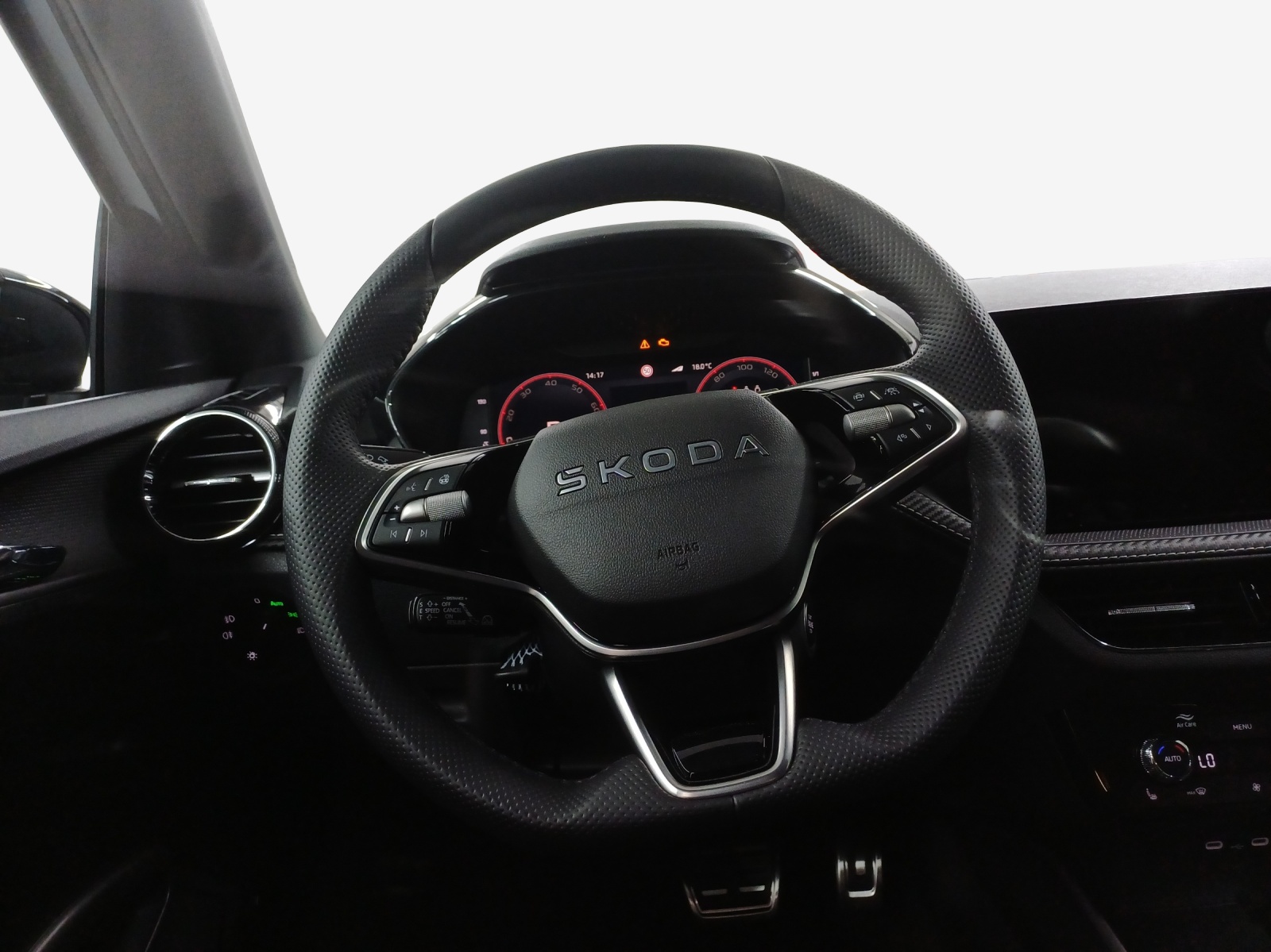 SKODA Fabia 130-image-9