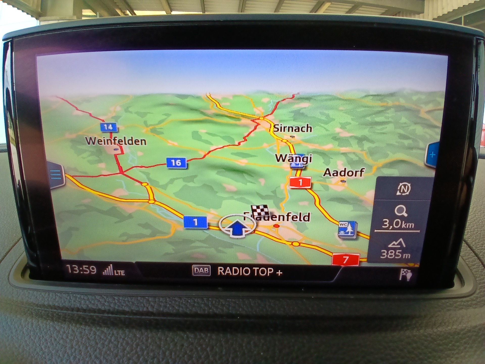 AUDI A3 Sportback 1.4 e-tron Sport S-tronic-image-11