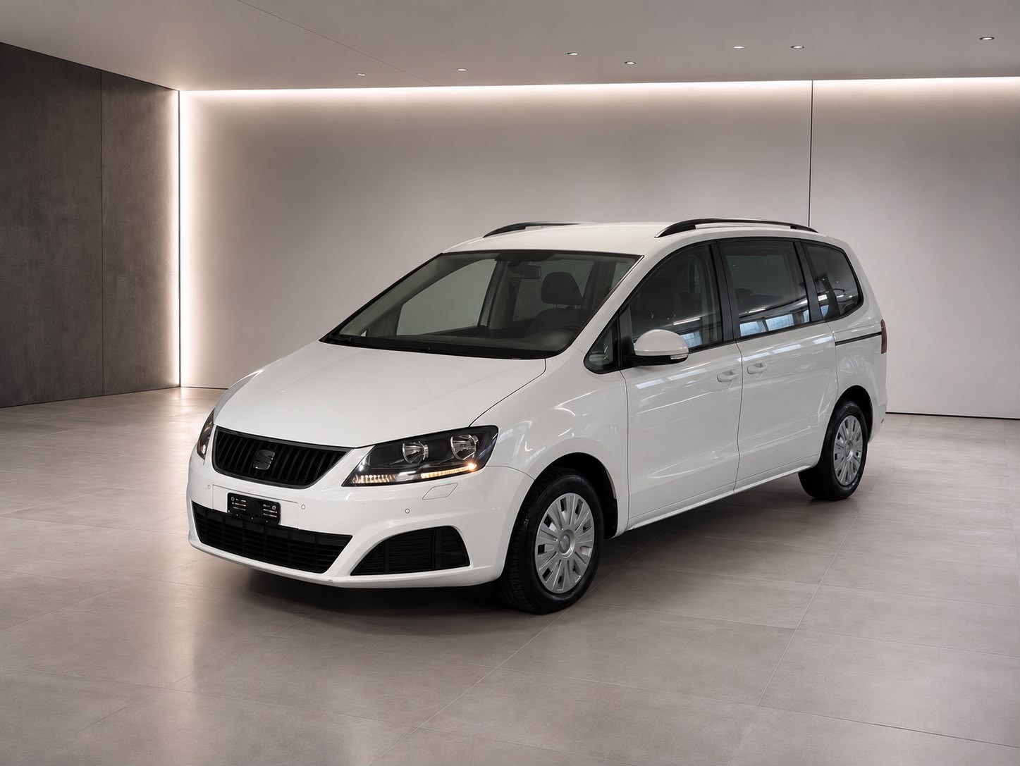 SEAT Alhambra 2.0 TDI DSG 7 Plätzer mit AHK.-image-0