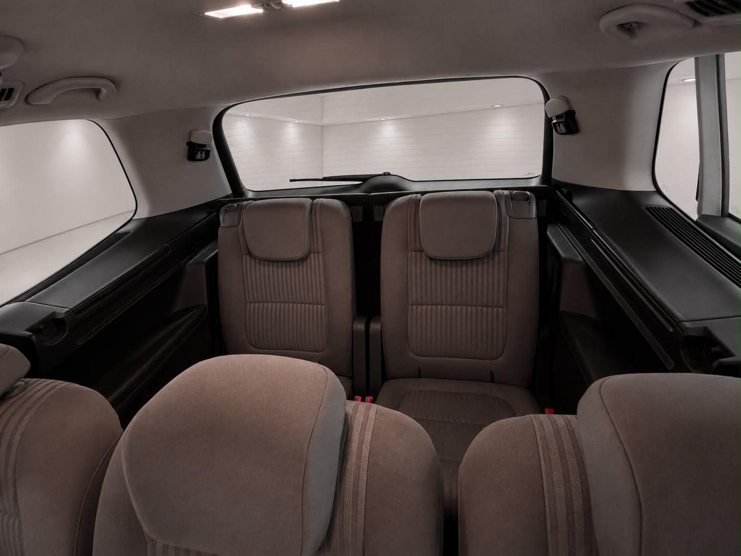 SEAT Alhambra 2.0 TDI DSG 7 Plätzer mit AHK.-image-11