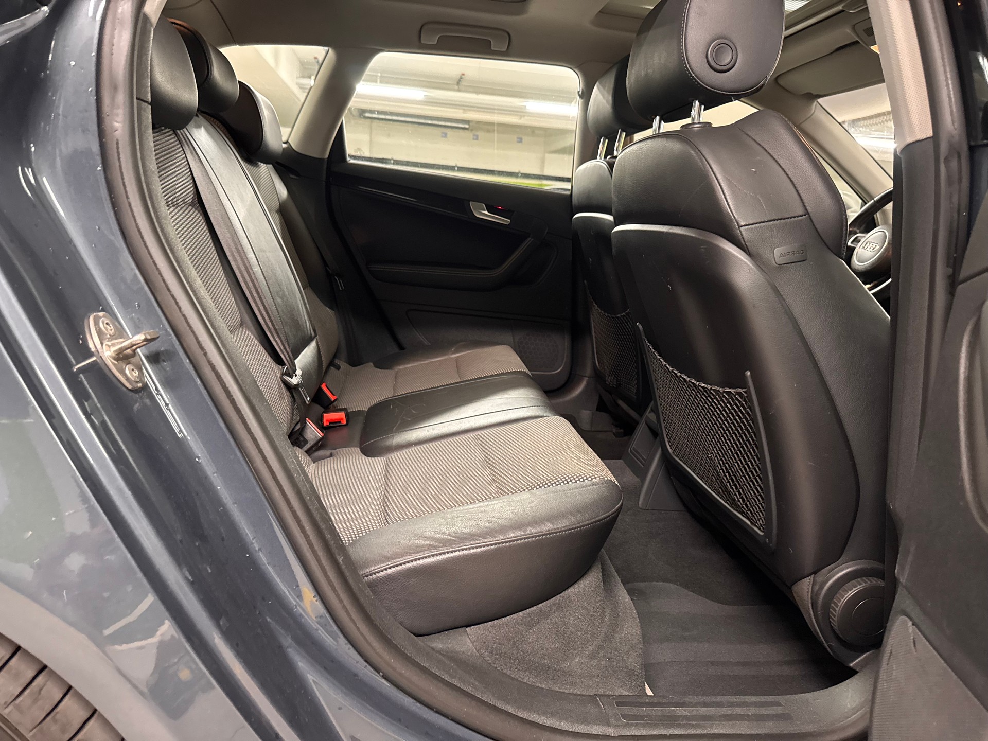 AUDI S3 Sportback 2.0 TFSI quattro-image-9