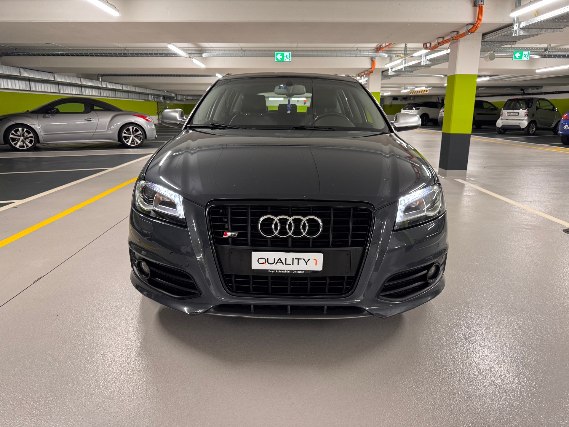 AUDI S3 Sportback 2.0 TFSI quattro-image-1
