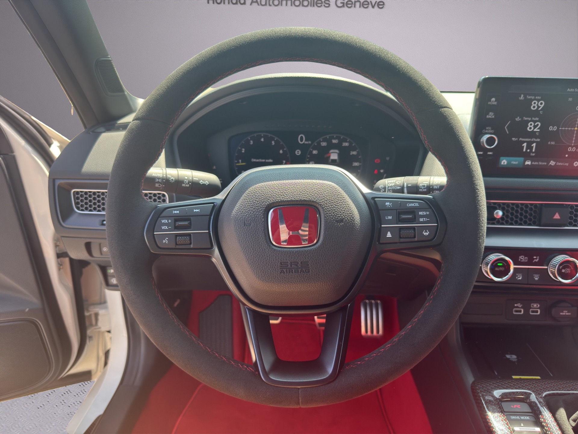 HONDA Civic 2.0 VTEC Type R | ETAT NEUF | 1ere main | Voiture Suisse | Leasing possible-image-9