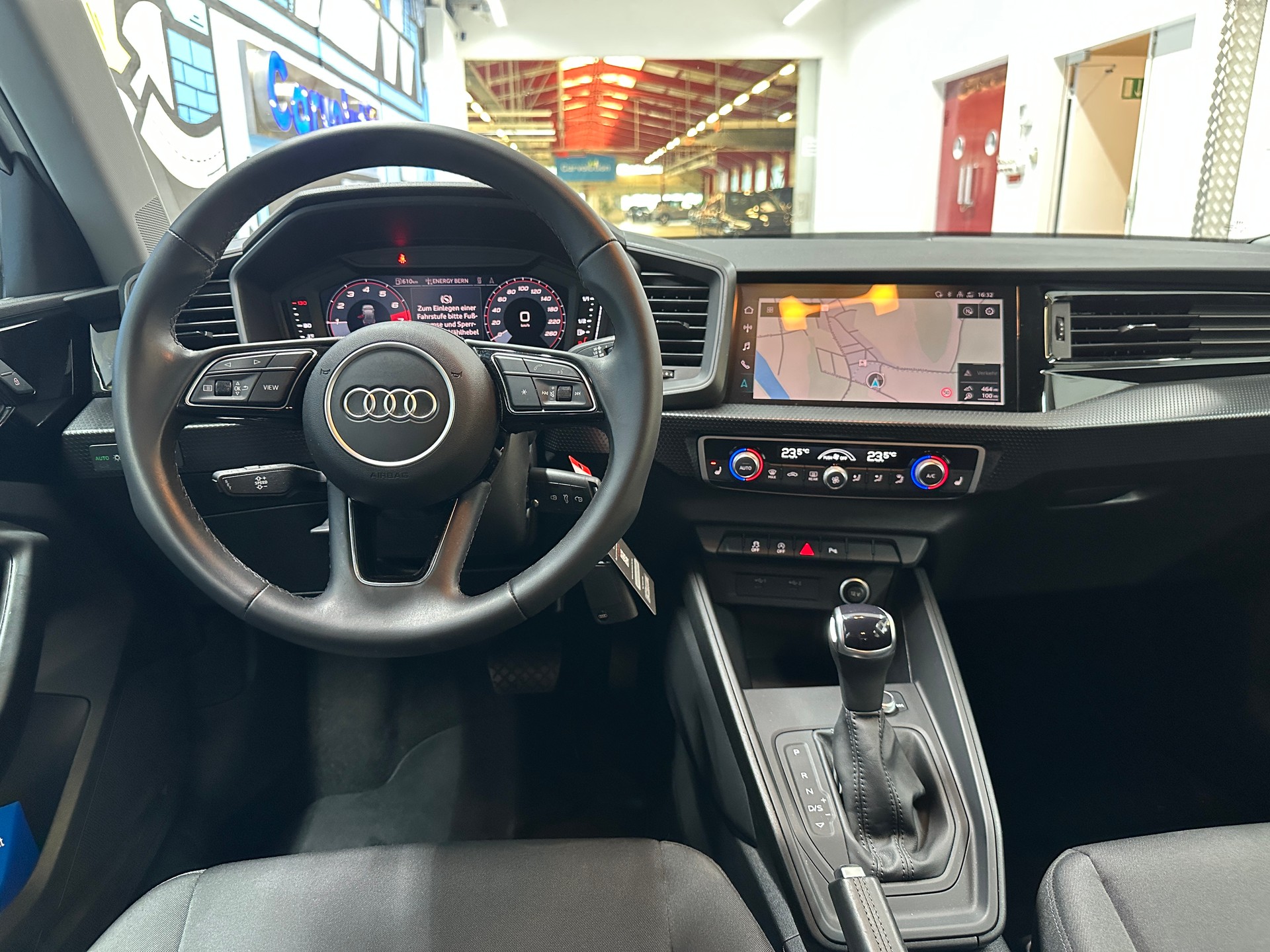 AUDI A1 Sportback 30 TFSI S-tronic-image-9