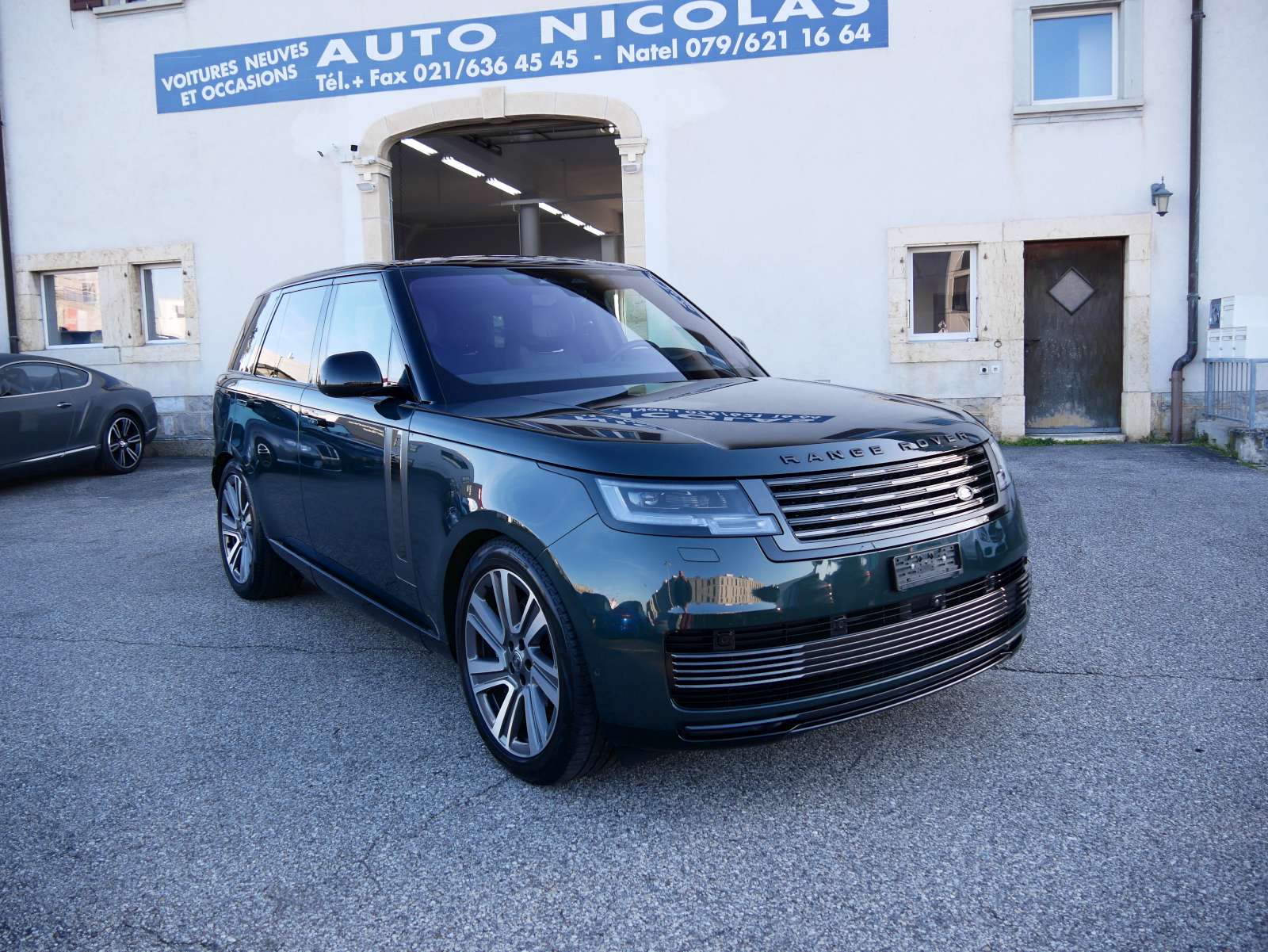 LAND ROVER Range Rover P510e Si6 PHEV SV Automatic-image-6