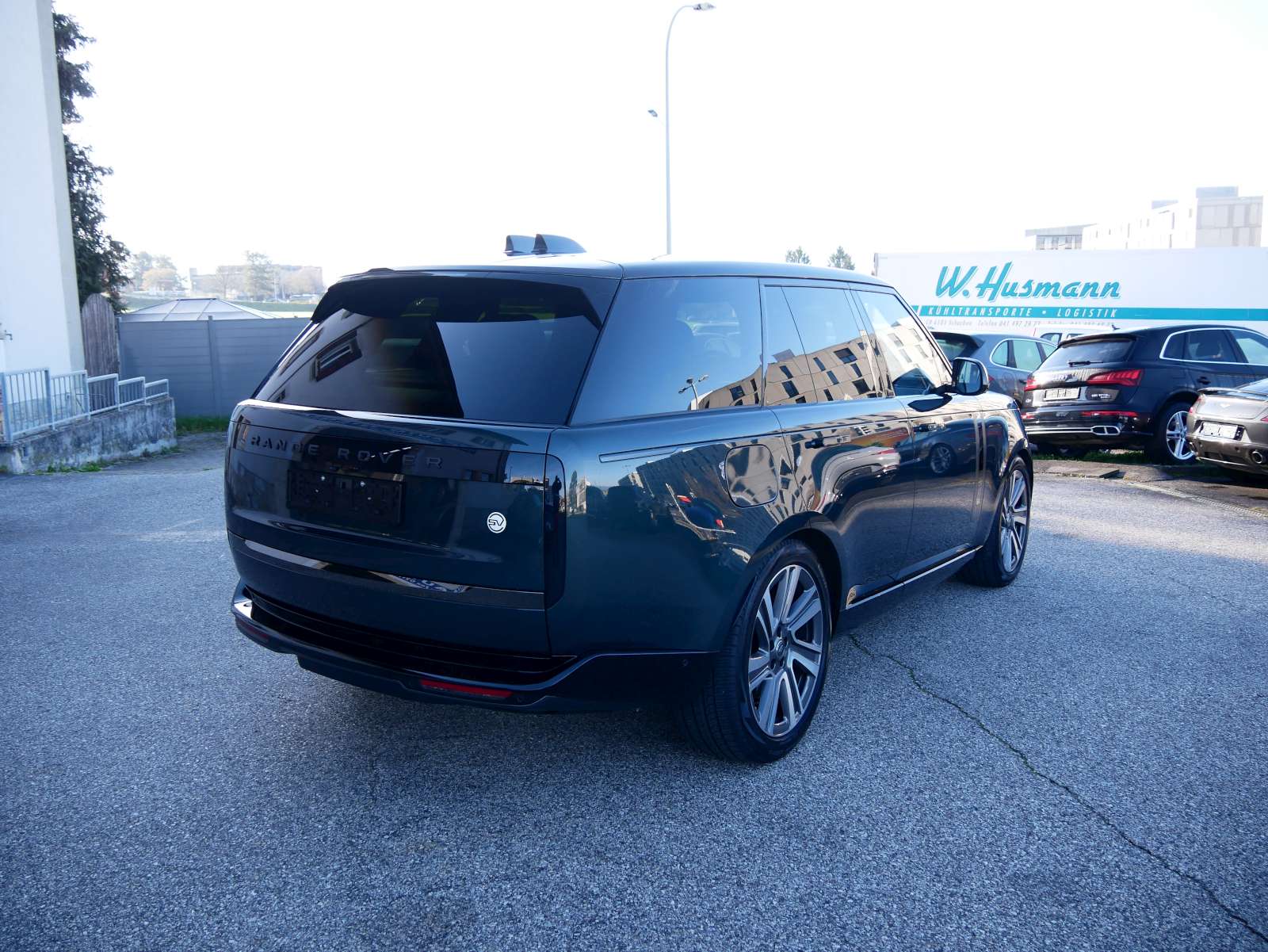 LAND ROVER Range Rover P510e Si6 PHEV SV Automatic-image-4