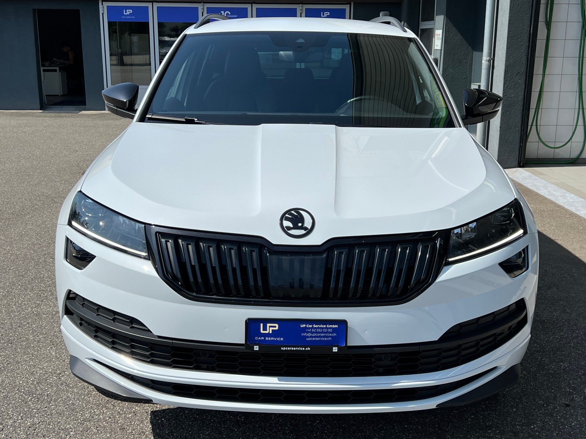 SKODA Karoq 2.0 TSI SportLine DSG 4x4 * AHK 1.9 T *