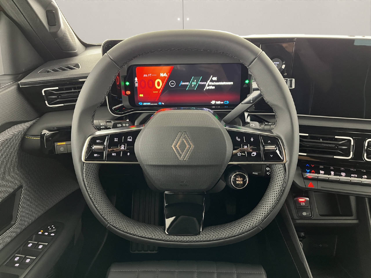 RENAULT R4 E-Tech Comfort Range iconic-image-9