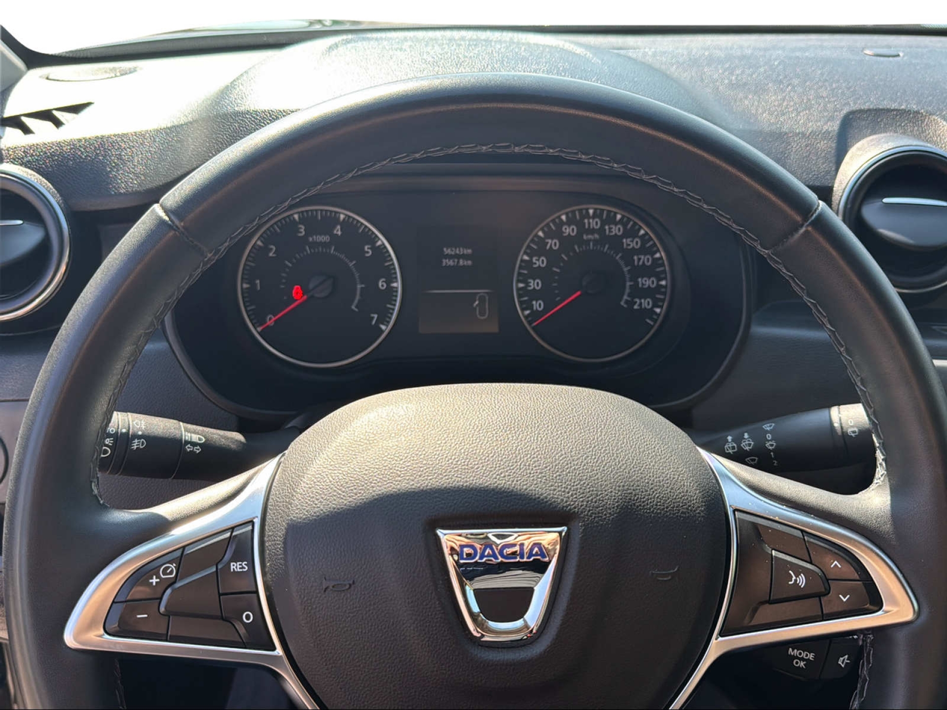 DACIA Duster 1.6 Prestige 4WD-image-13