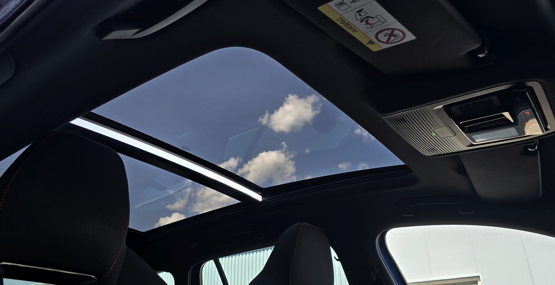 SKODA Octavia Combi 2.0 TSI DSG RS-image-7