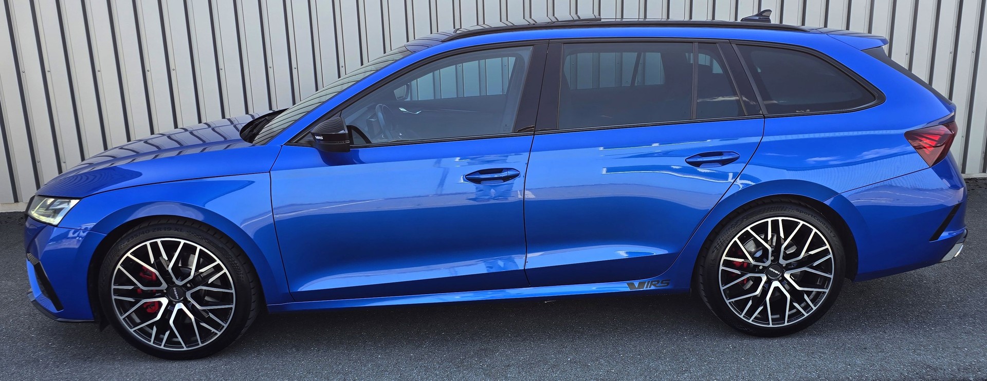 SKODA Octavia Combi 2.0 TSI DSG RS-image-2