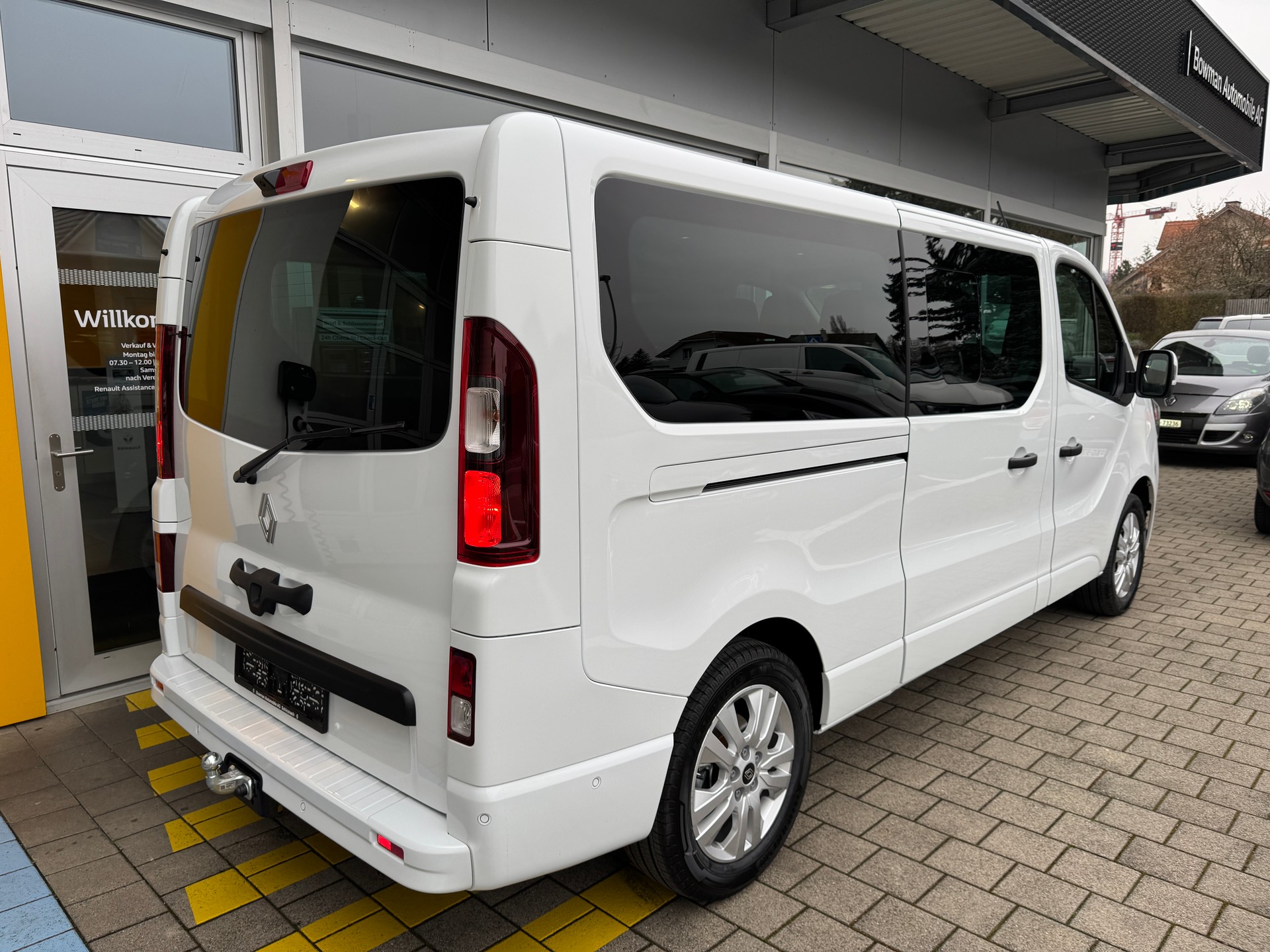 RENAULT Trafic Blue dCi 170 Grand Passenger Techno EDC-image-6
