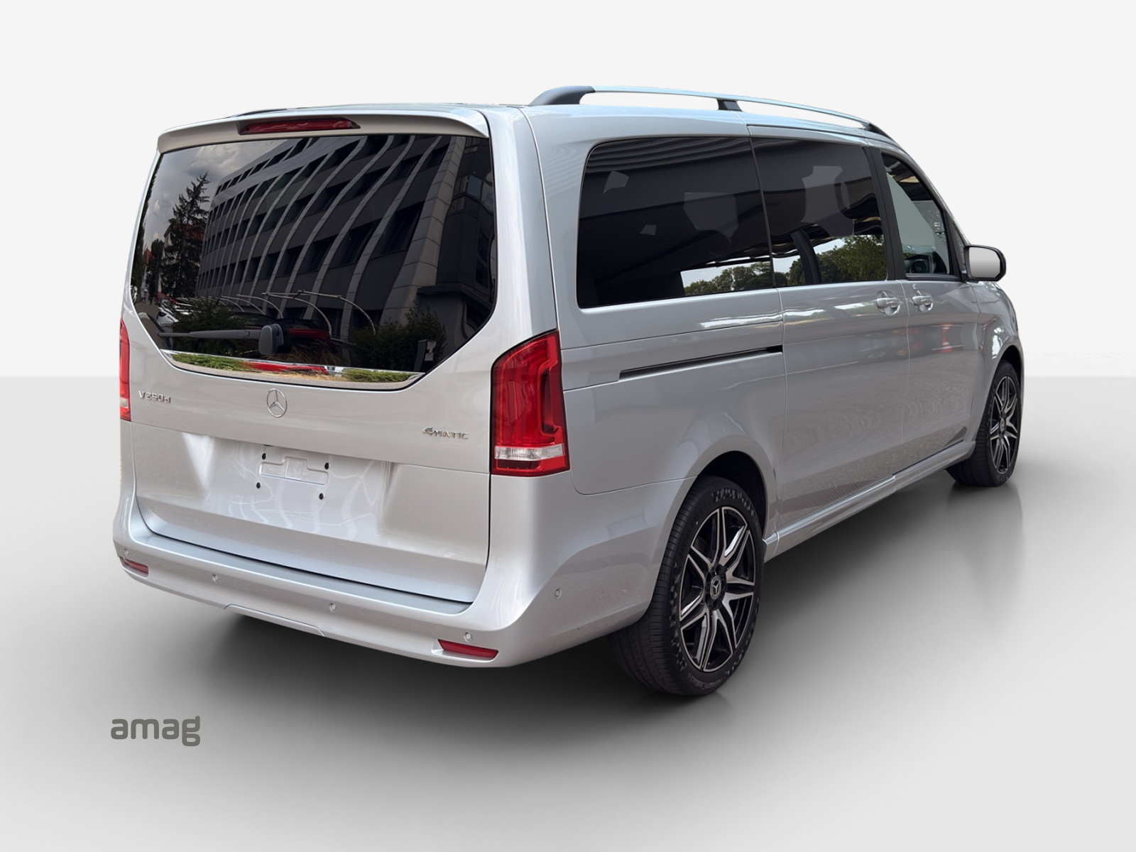 MERCEDES-BENZ V 250 d lang 4Matic 9G-Tronic-image-4