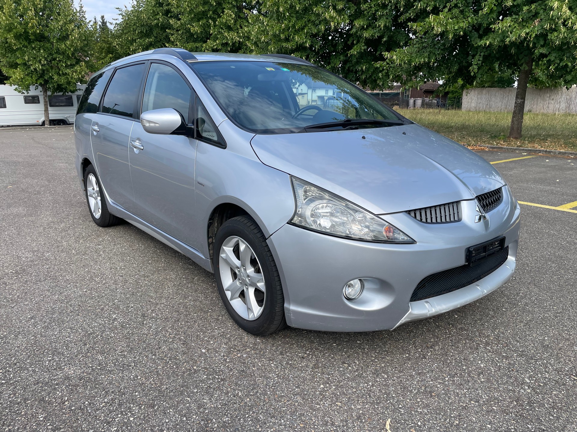 MITSUBISHI Grandis 2.4 16V Celebration 30-image-2