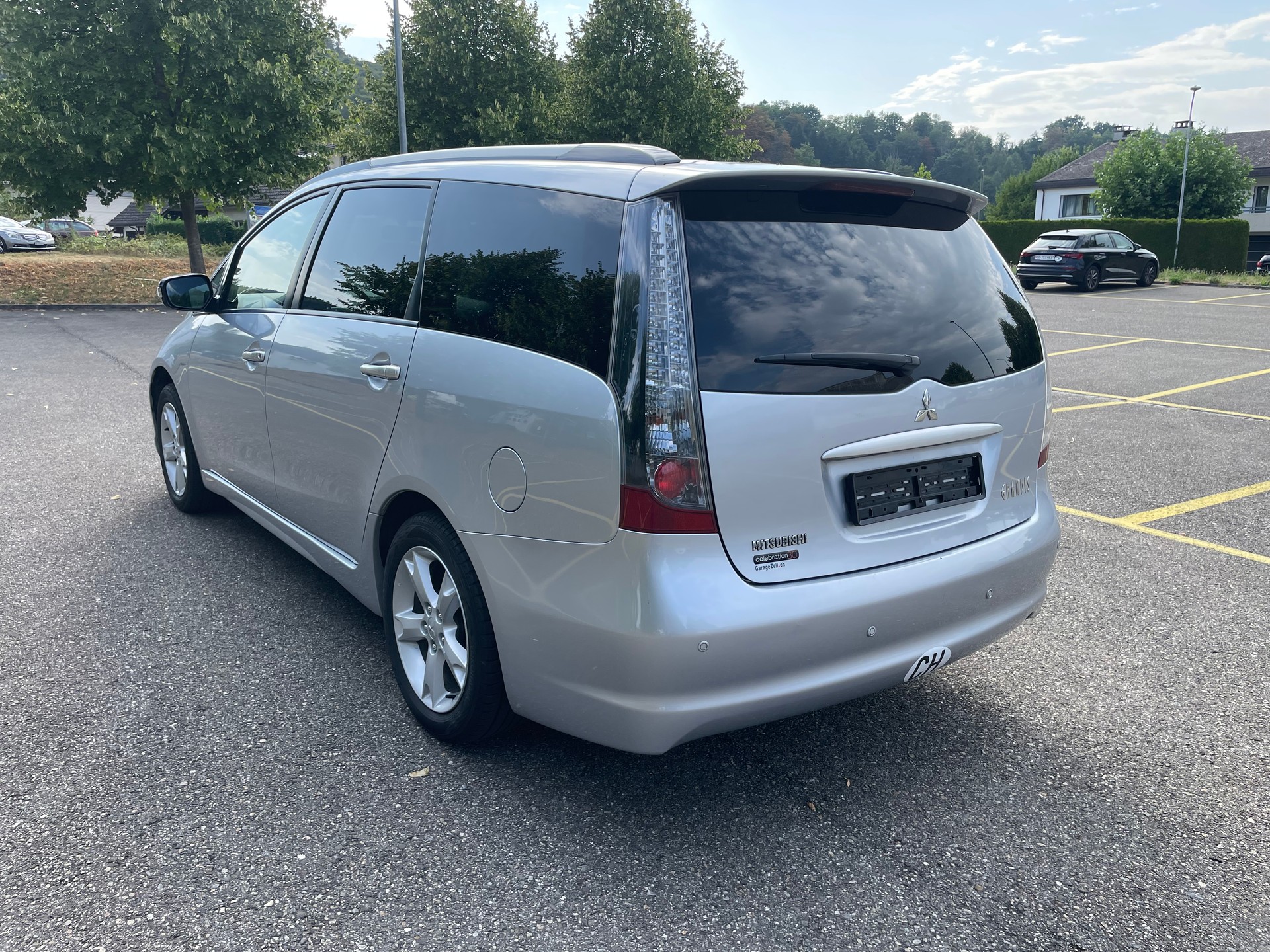 MITSUBISHI Grandis 2.4 16V Celebration 30-image-7