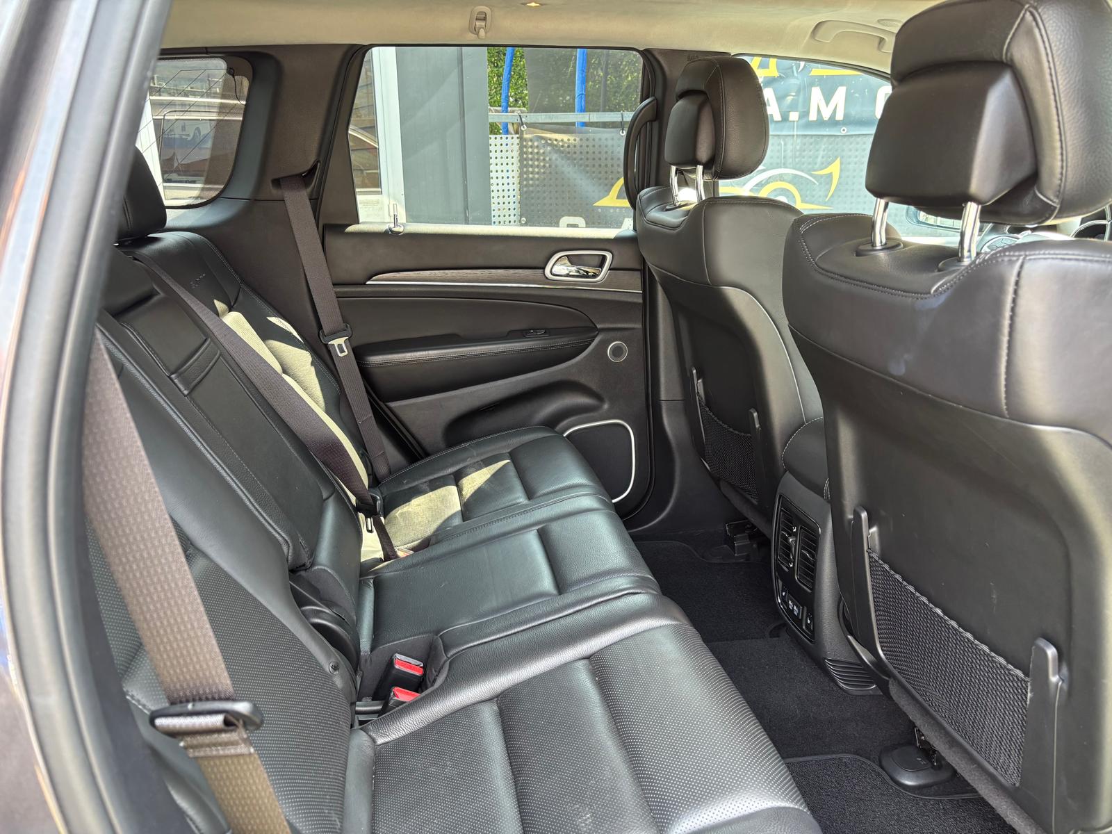 JEEP Grand Cherokee 3.0 CRD Summit Automatic-image-11