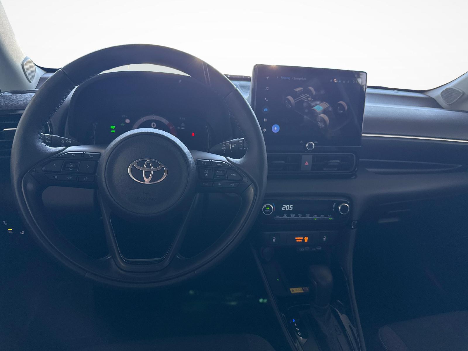 TOYOTA Yaris 1.5 VVT-i HSD Trend-image-8