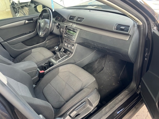 VW Passat Variant 2.0 TDI BMT Comfortline-image-2
