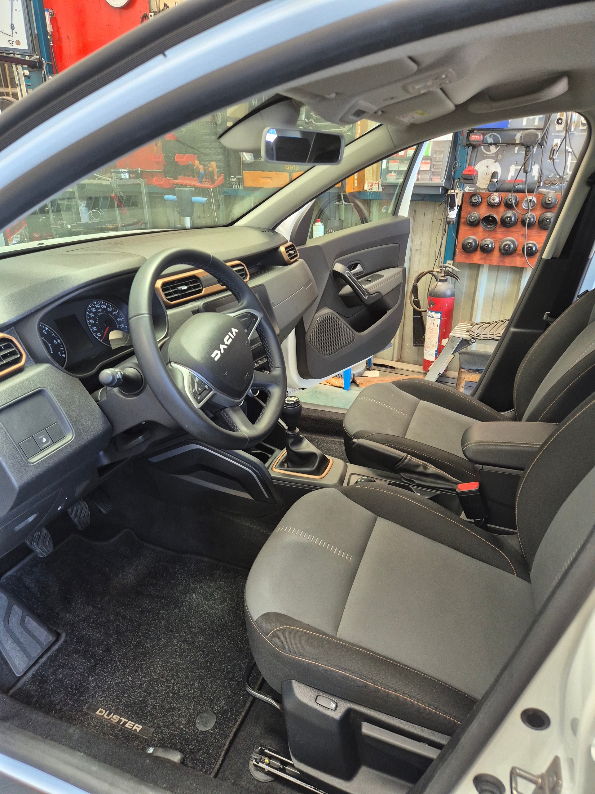 DACIA Duster TCe 150 Extreme 4x4-image-6