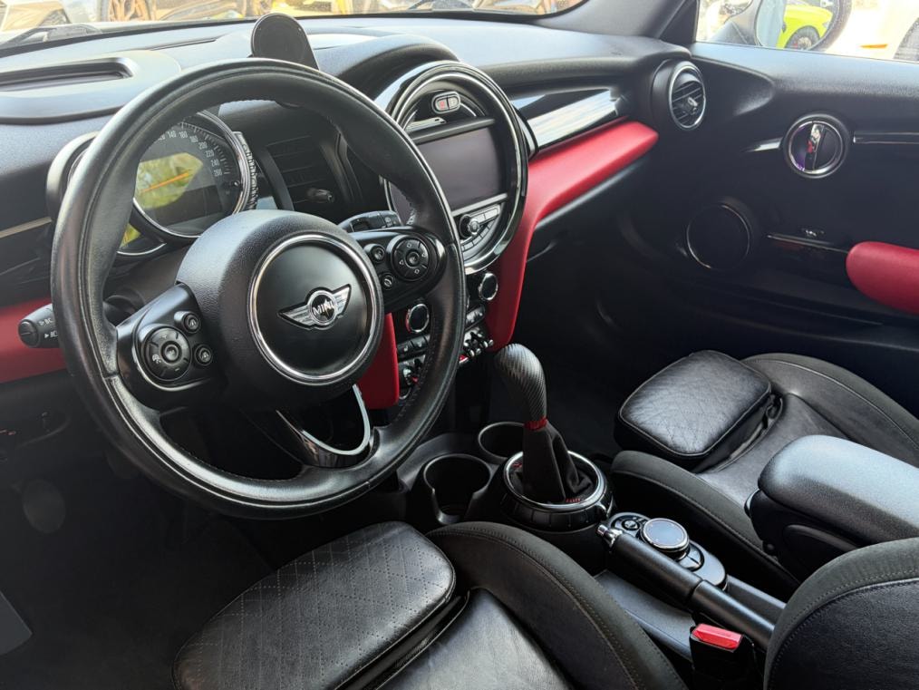 MINI Cooper S-image-3