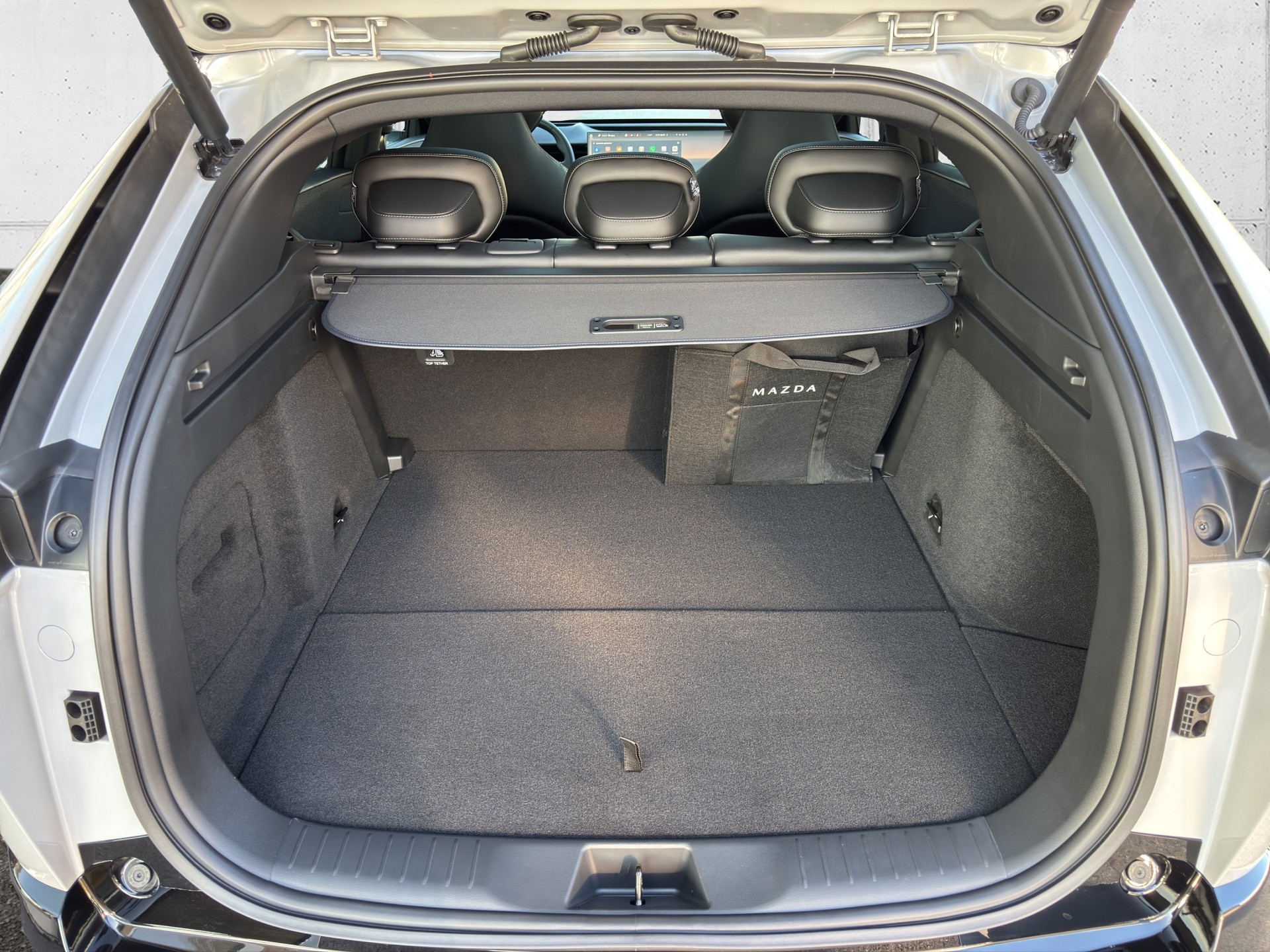 MAZDA CX-6e Takumi-image-14