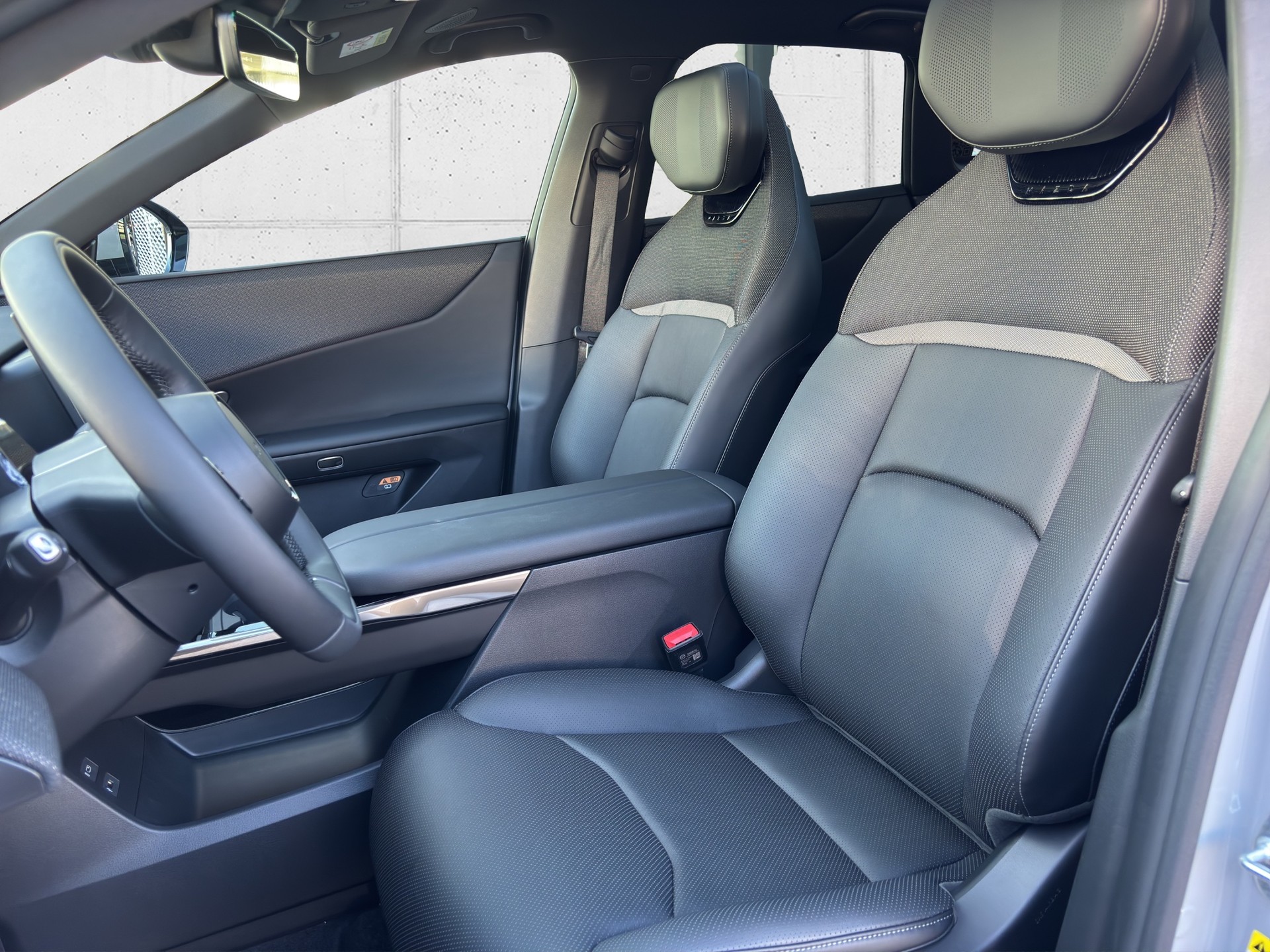 MAZDA CX-6e Takumi-image-8