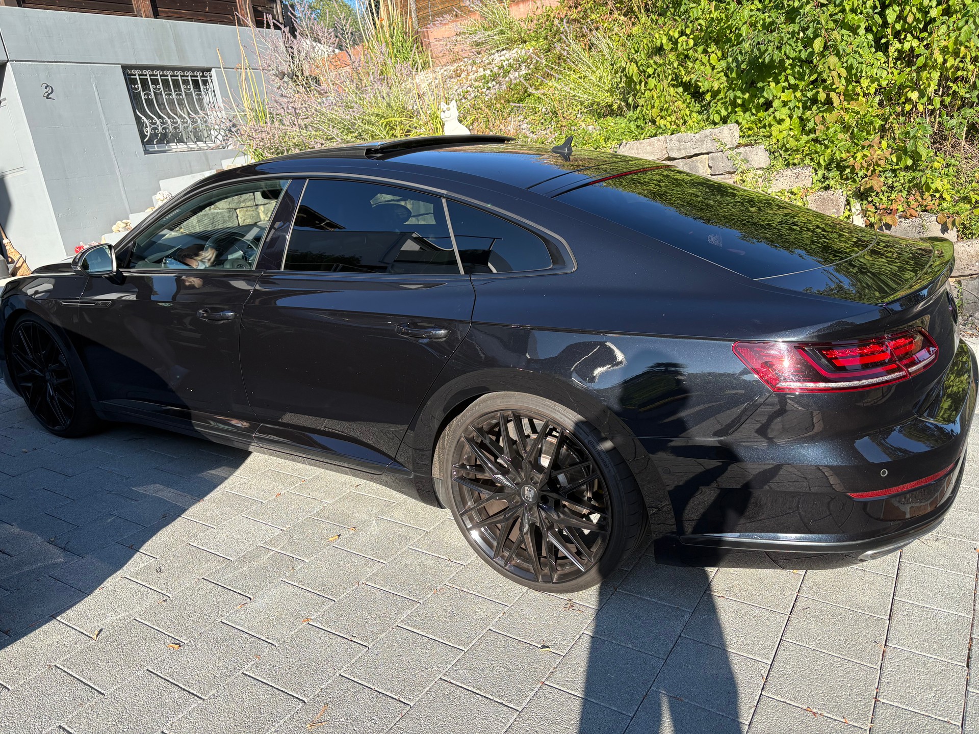 VW Arteon 2.0 TSI BMT R-Line 4Motion DSG-image-8