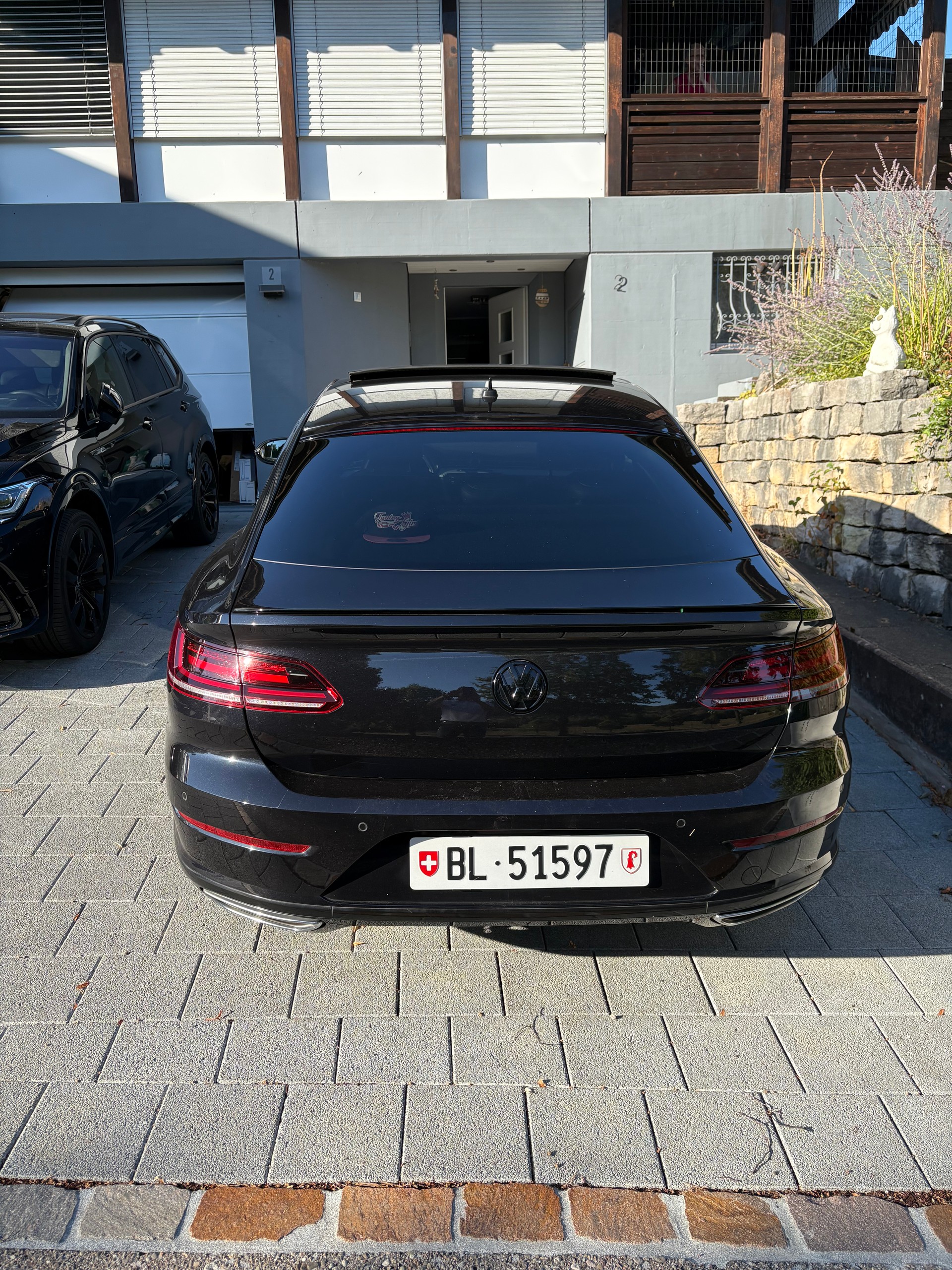 VW Arteon 2.0 TSI BMT R-Line 4Motion DSG-image-9