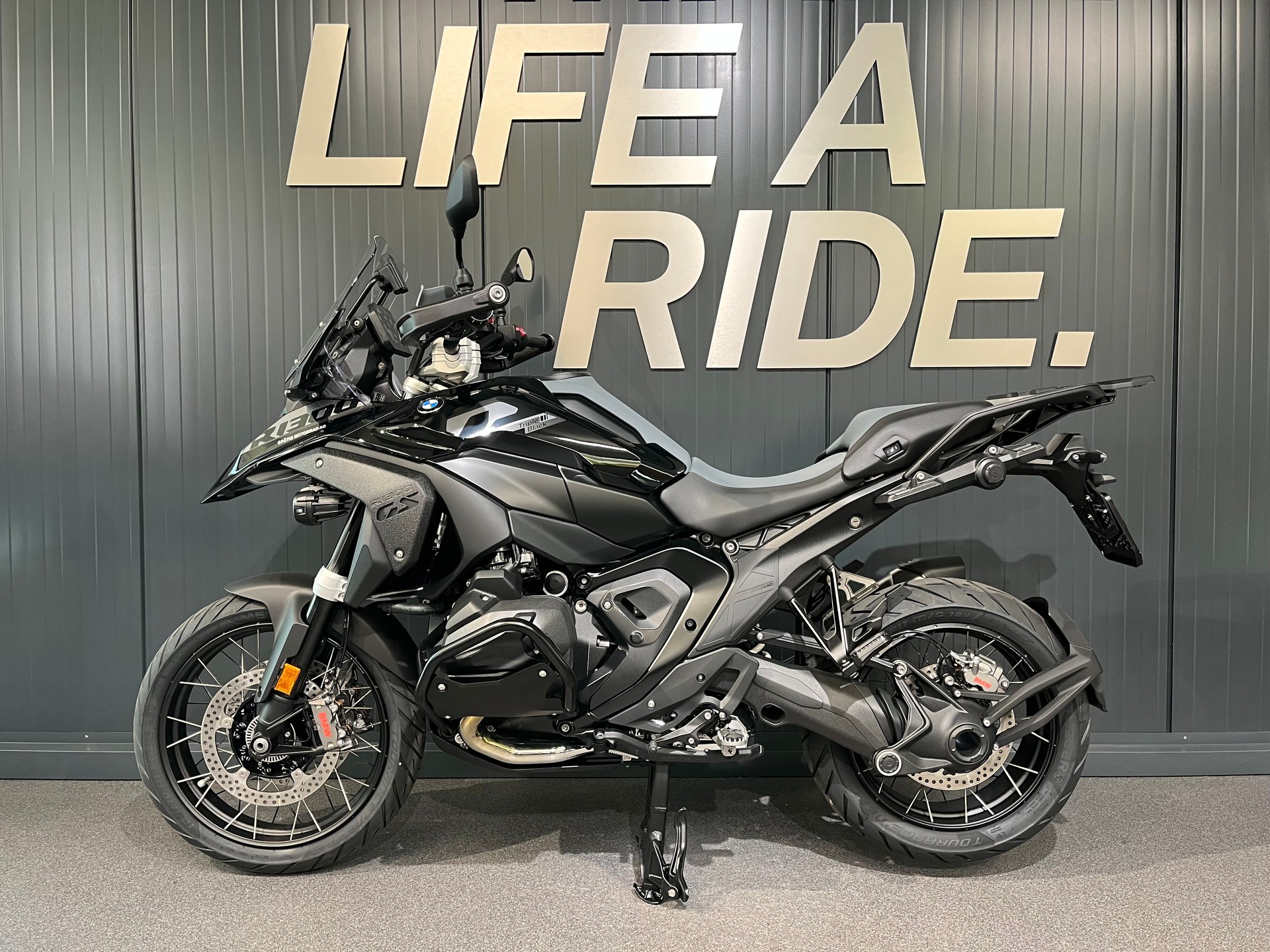 BMW R 1300 GS-showroom-element-2